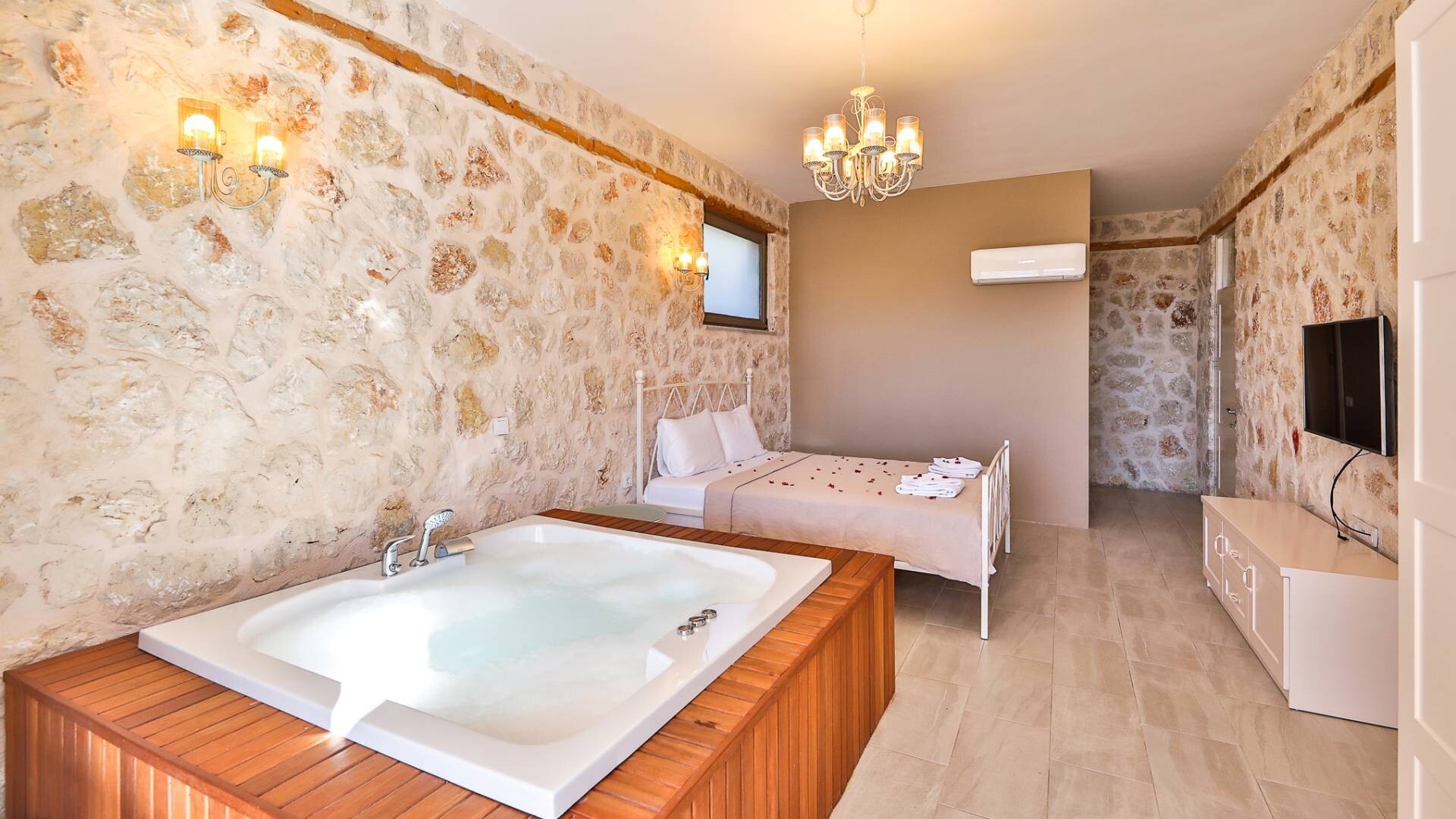 VBK13050 Villa Booking