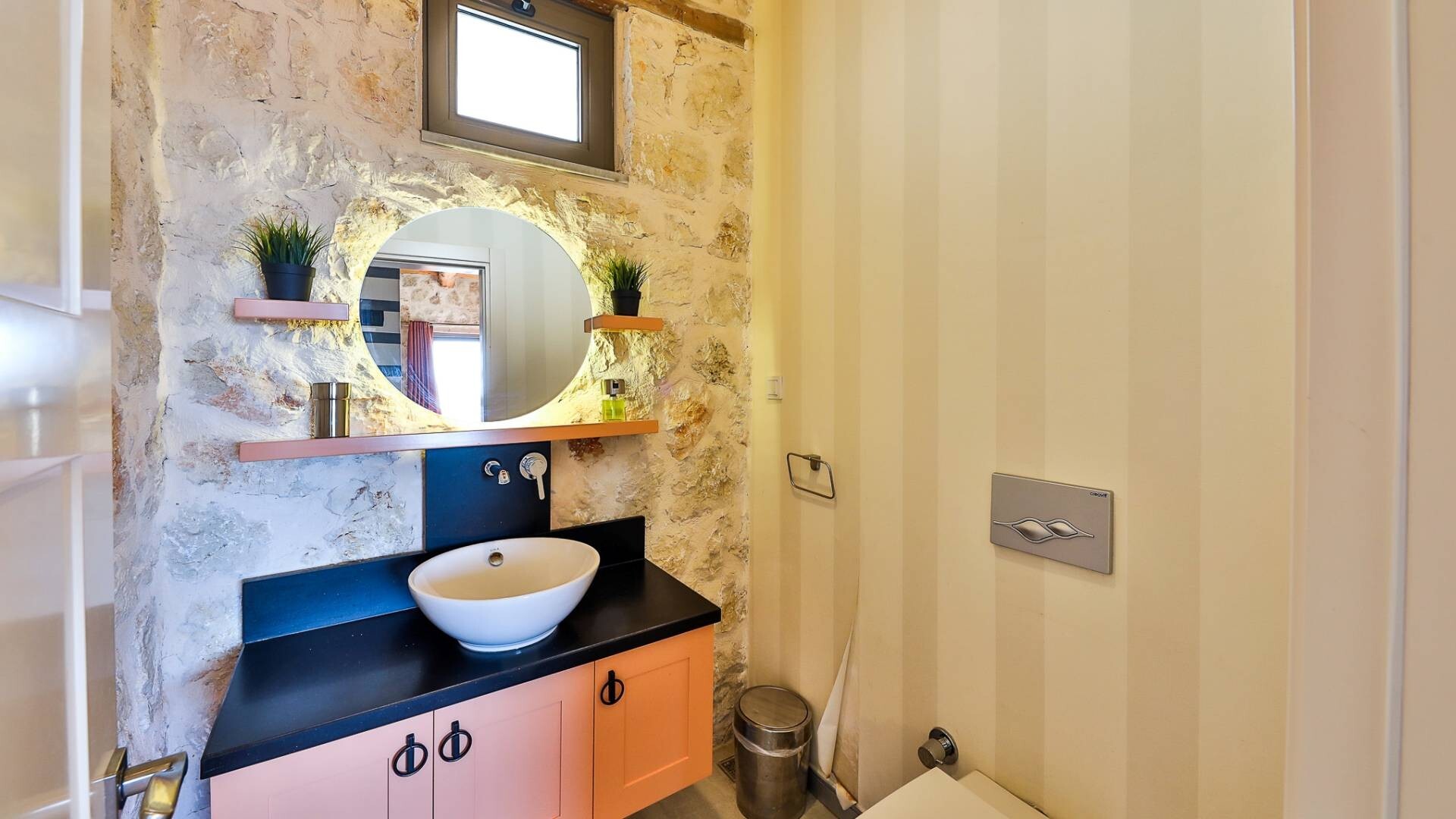 VBK13050 Villa Booking