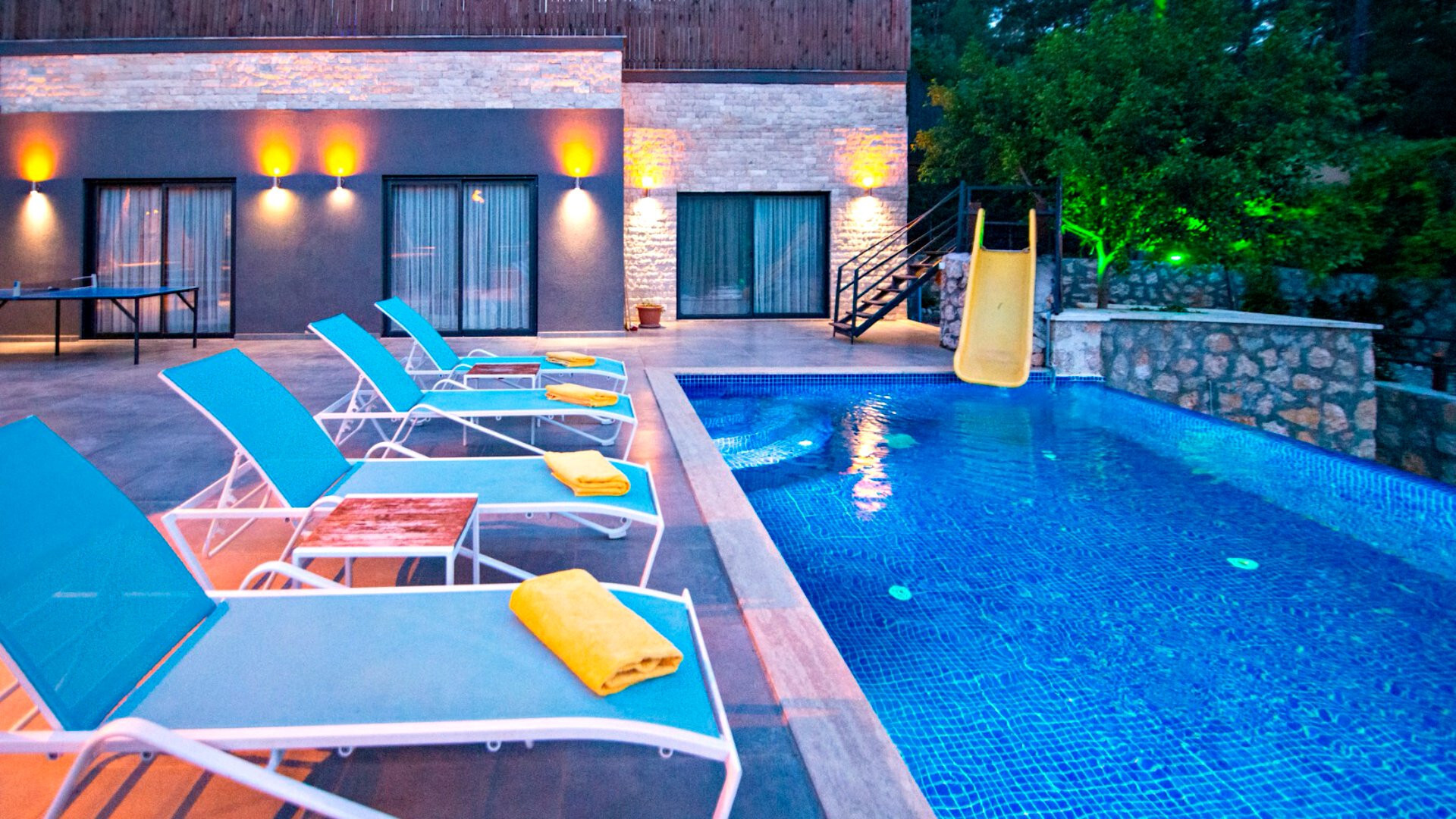 VBK17120 Villa Booking