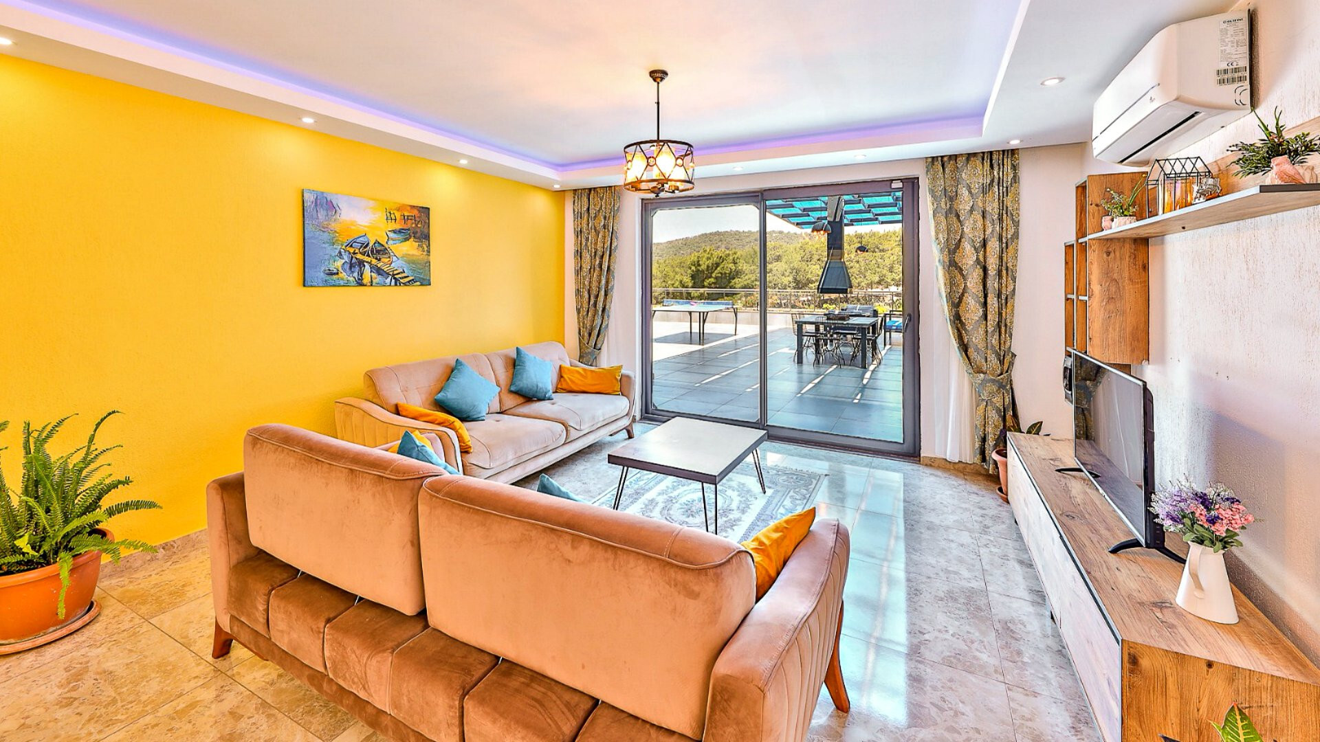 VBK17120 Villa Booking