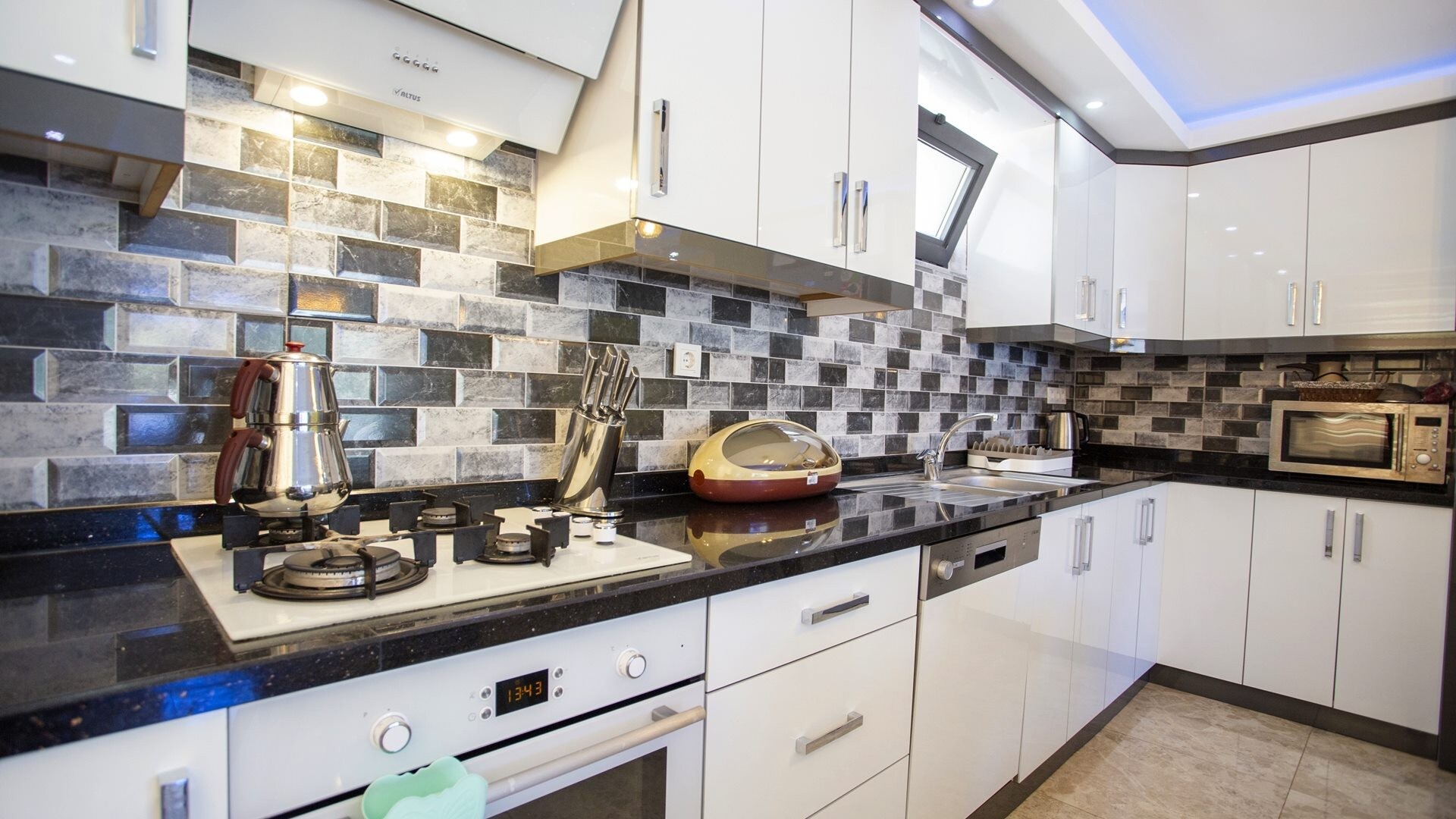 VBK17120 Villa Booking