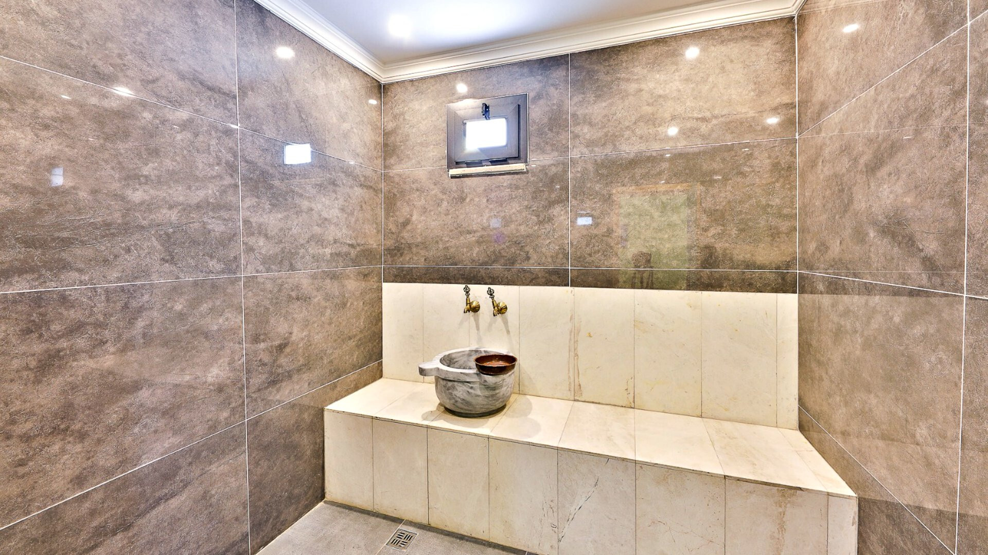 VBK17120 Villa Booking