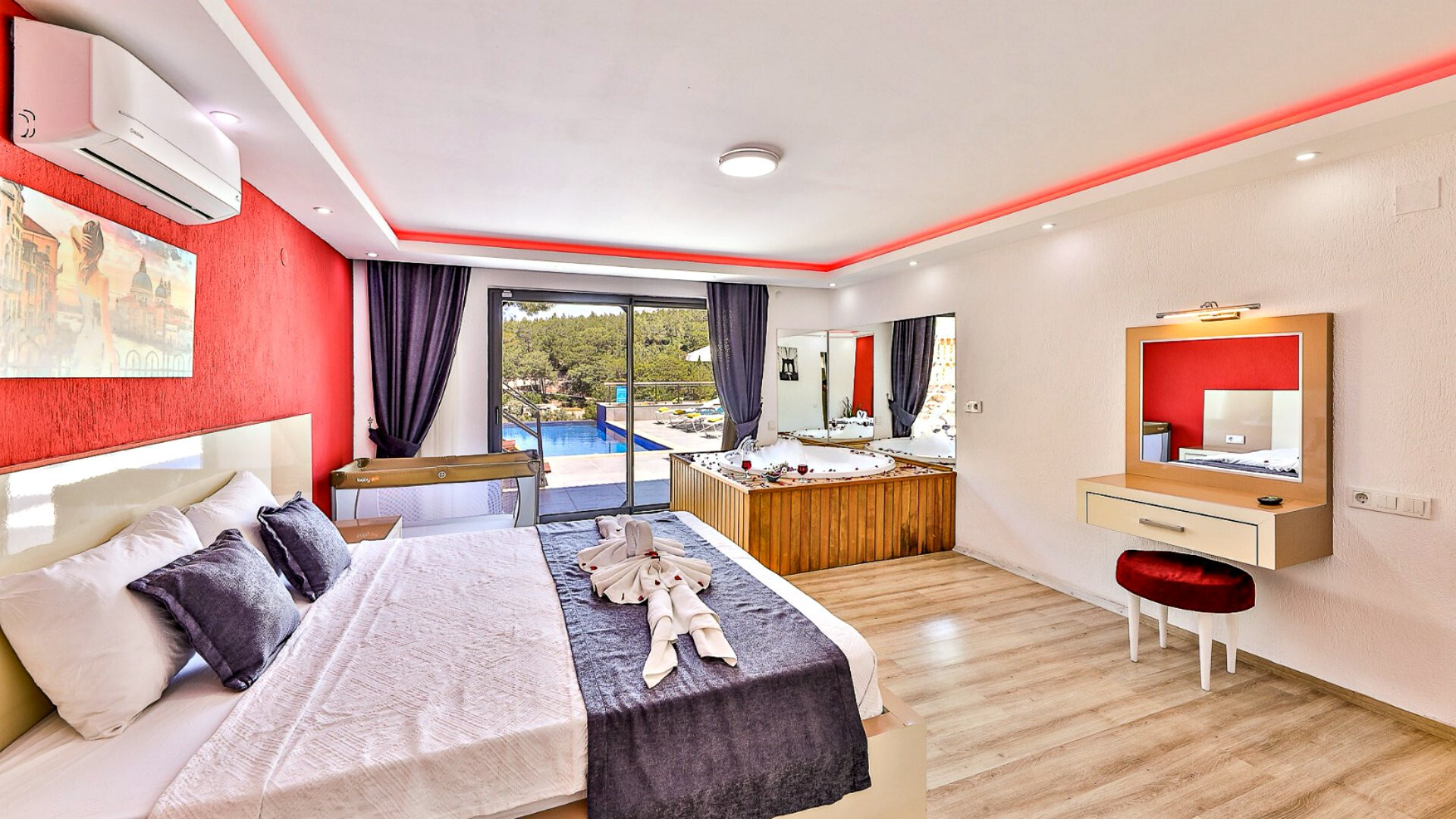 VBK17120 Villa Booking