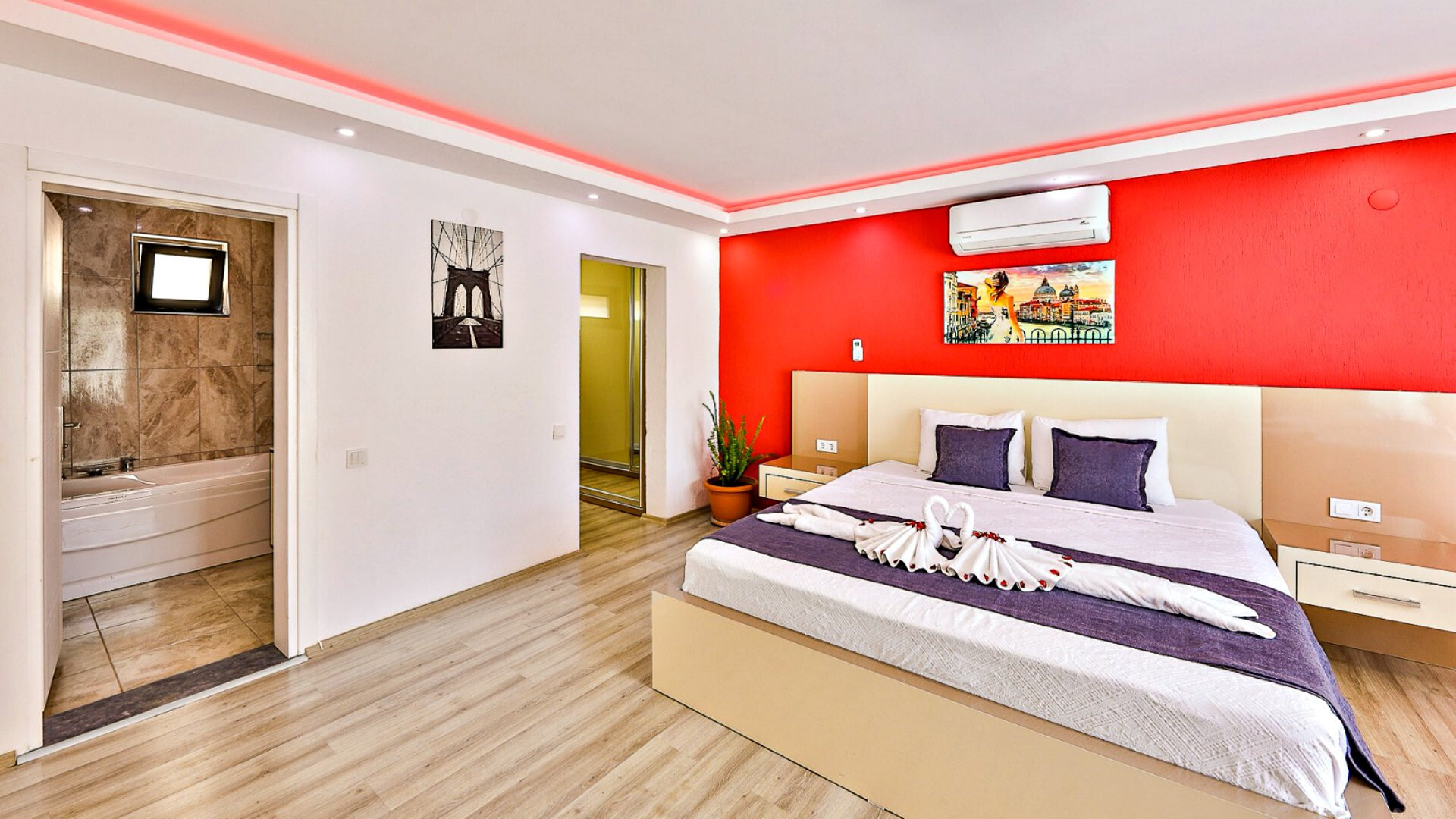 VBK17120 Villa Booking