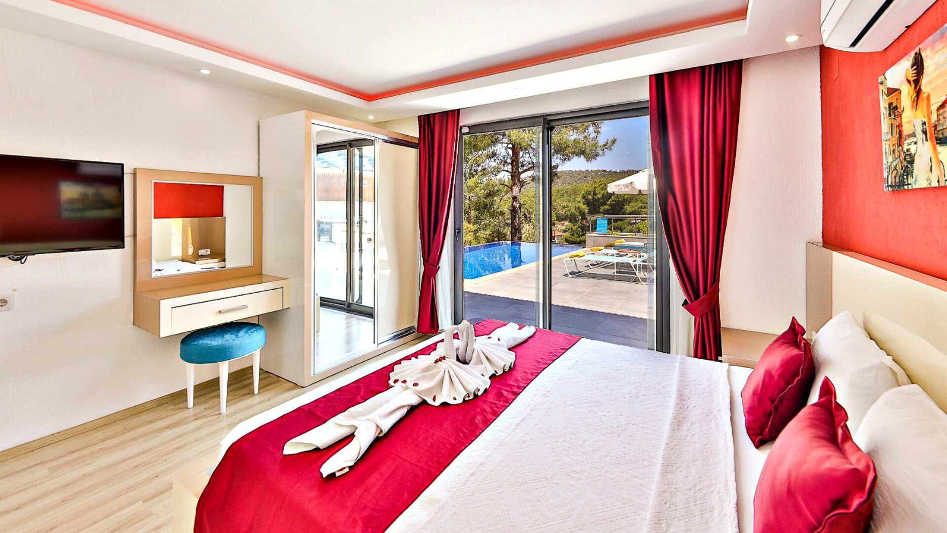 VBK17120 Villa Booking