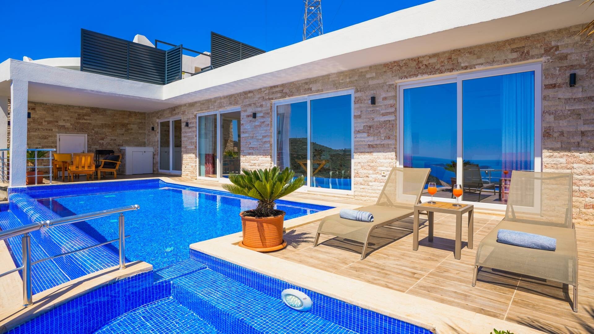 VBK32190 Villa Booking