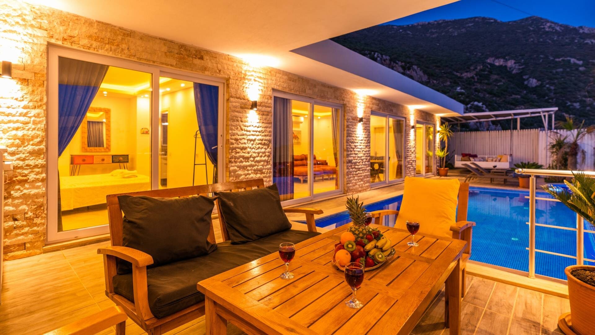 VBK32190 Villa Booking