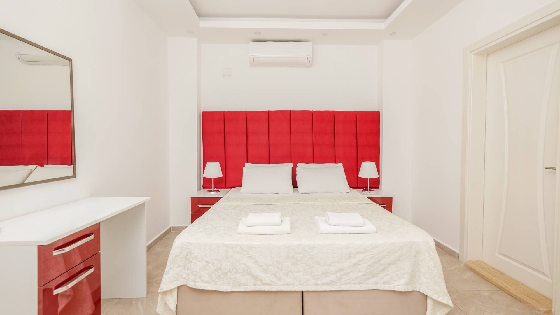 VBK32190 Villa Booking