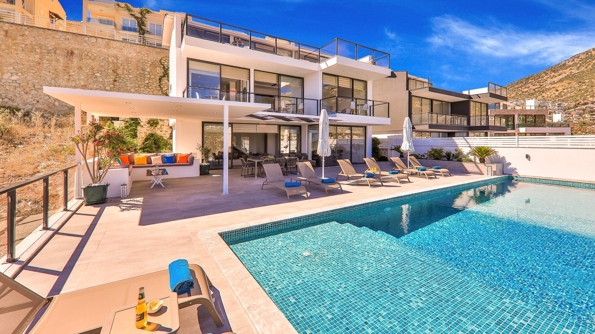 VBK26408 Villa Booking