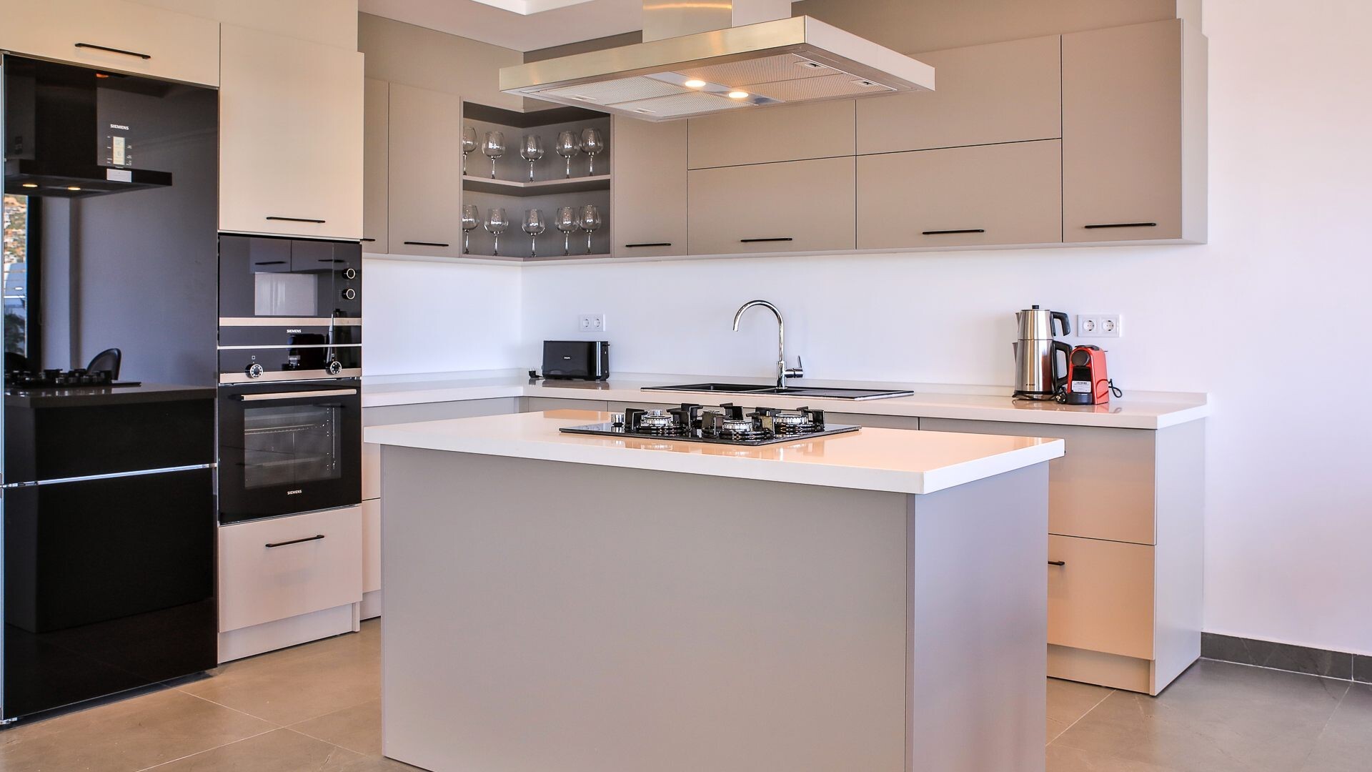 VBK26408 Villa Booking