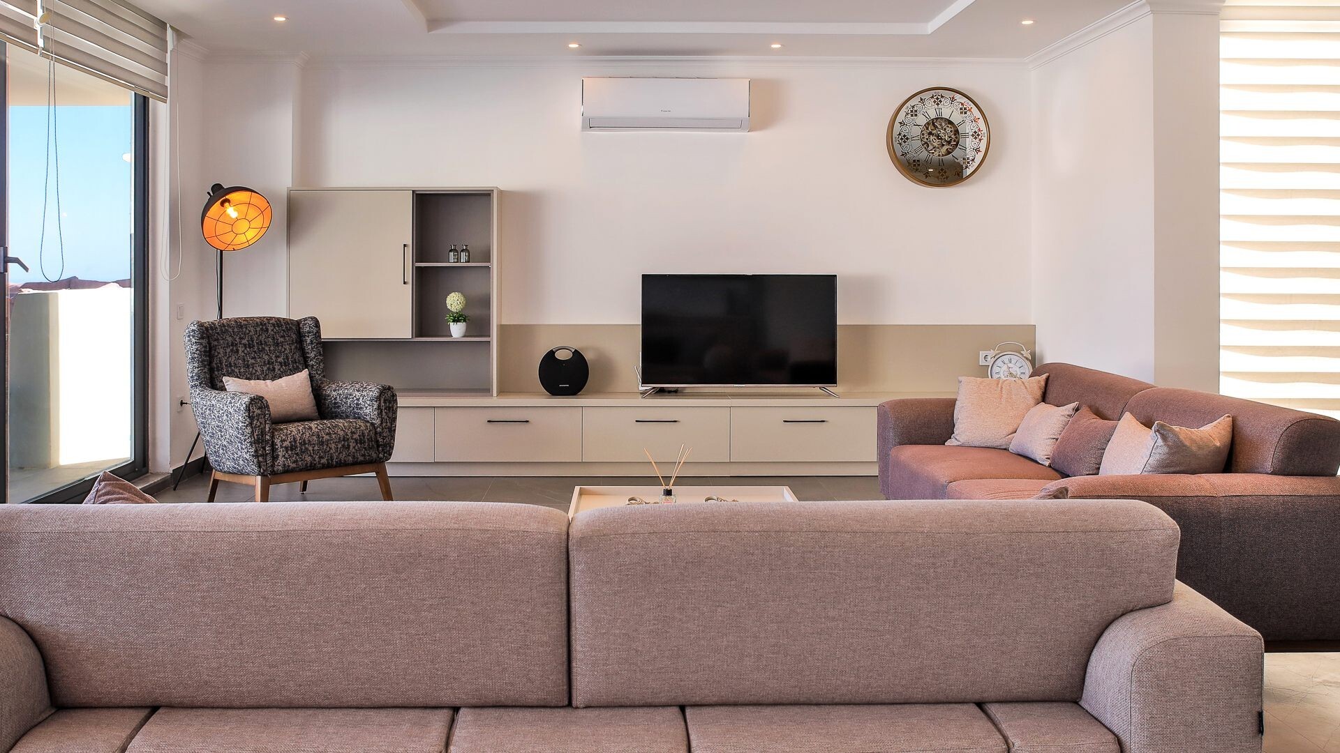 VBK26408 Villa Booking