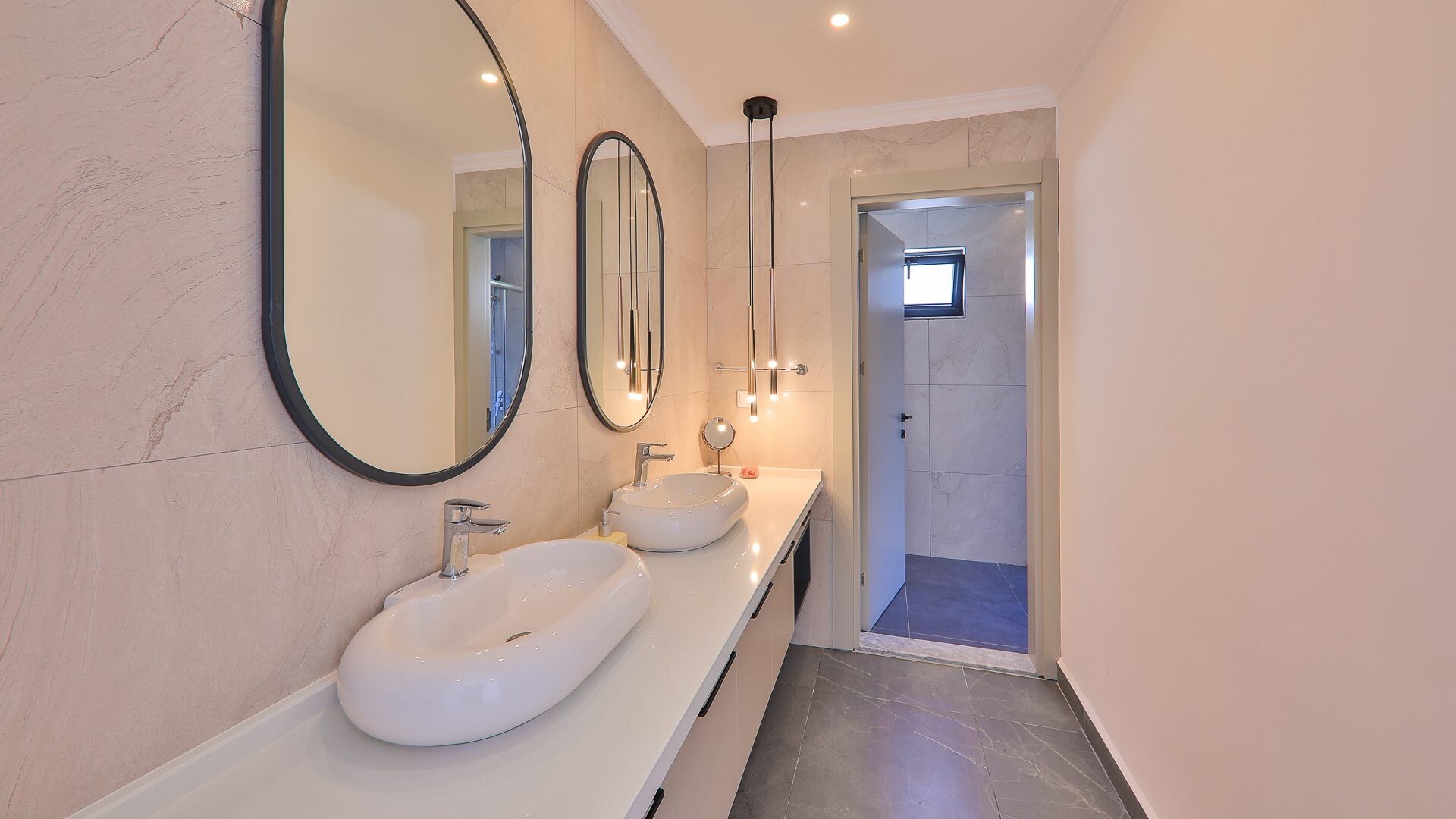 VBK26408 Villa Booking