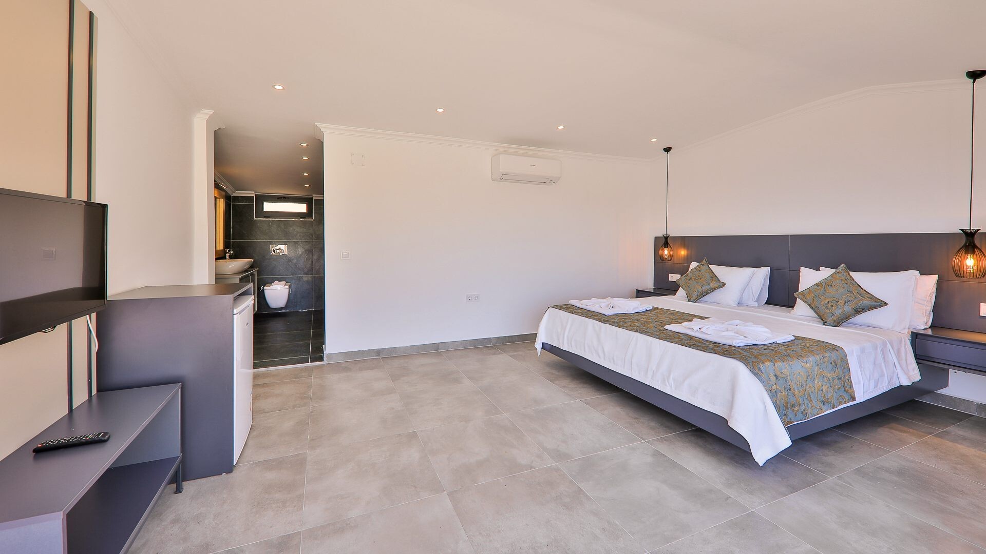 VBK26408 Villa Booking