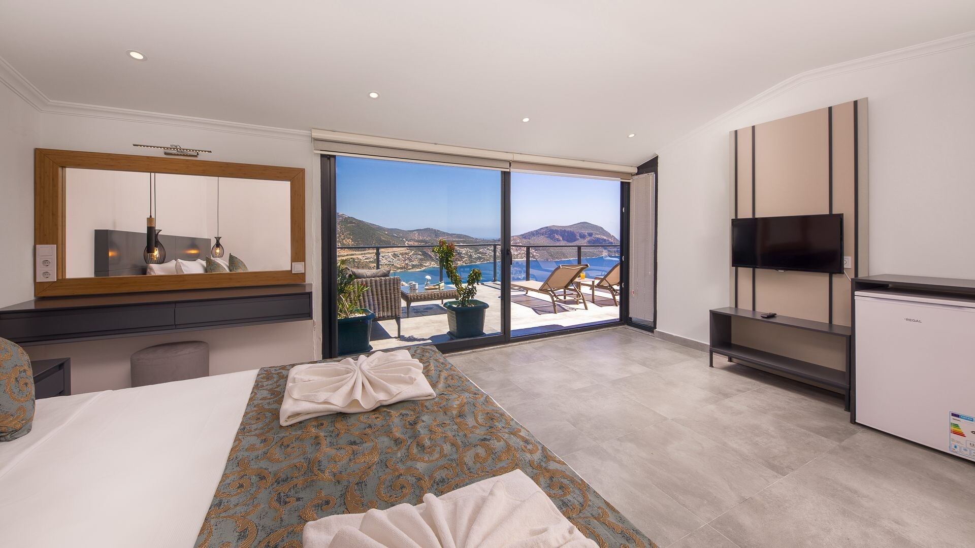 VBK26408 Villa Booking