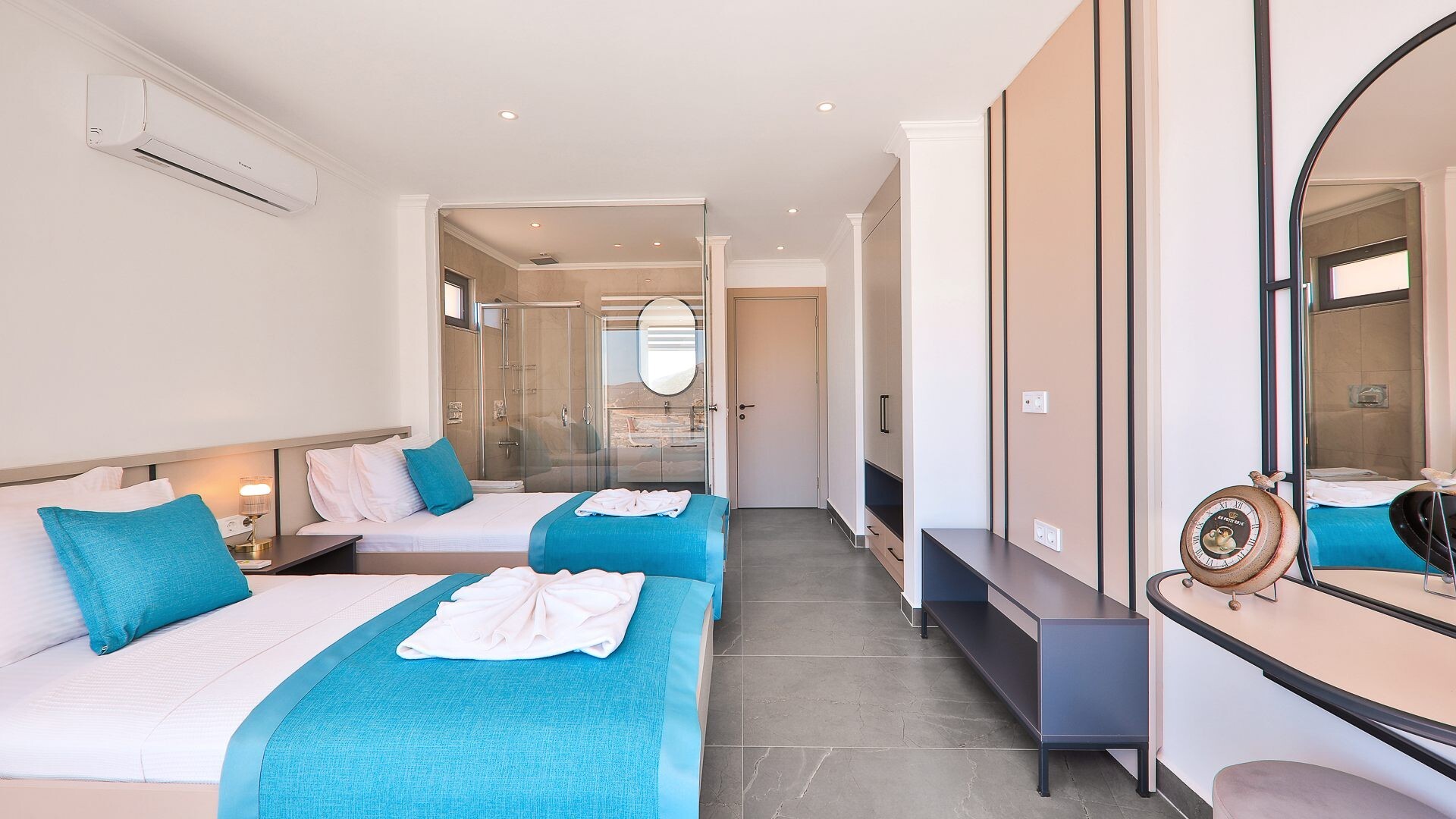 VBK26408 Villa Booking