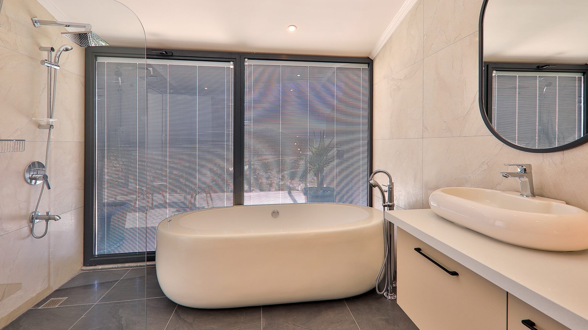 VBK26408 Villa Booking