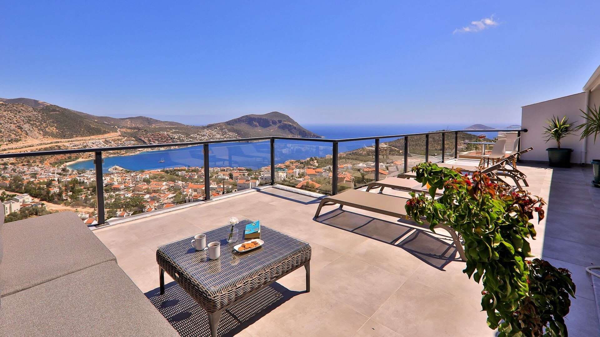 VBK26408 Villa Booking