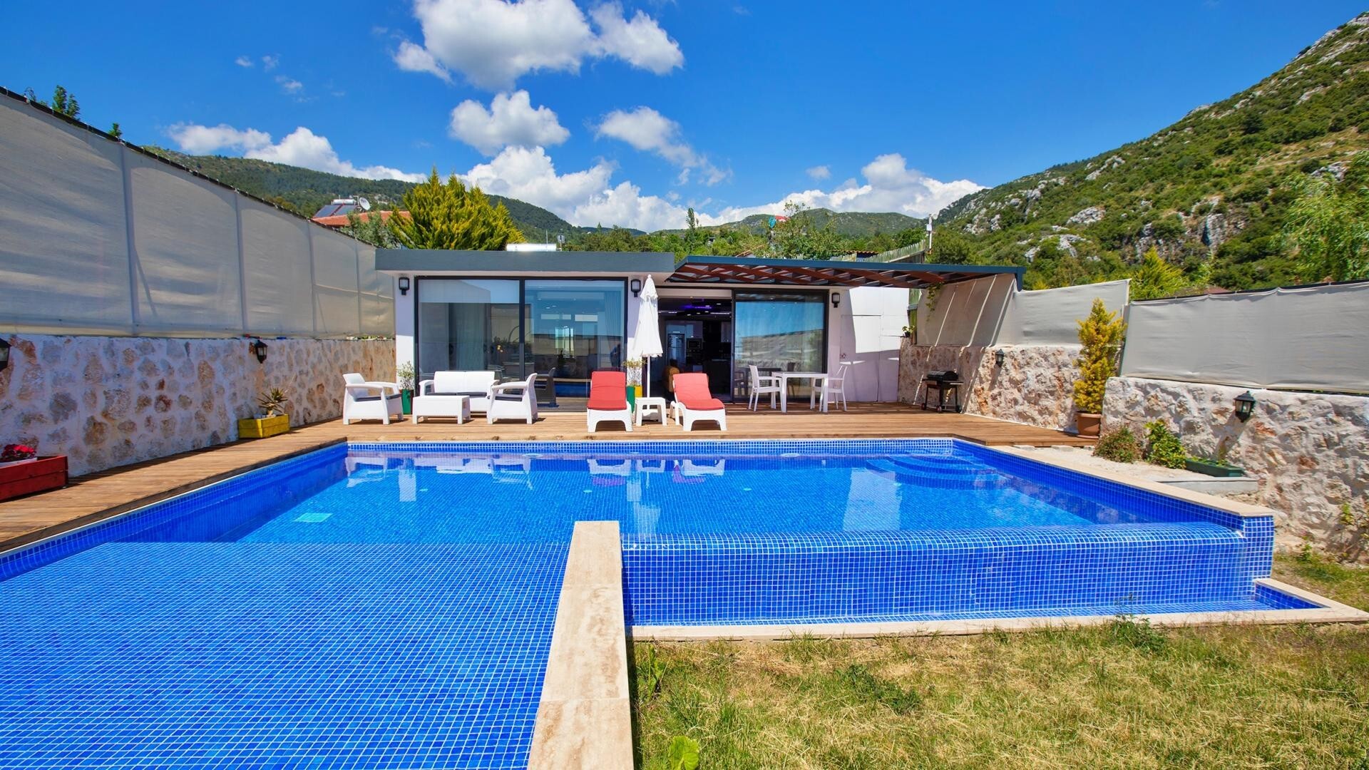 VBK70327 Villa Booking