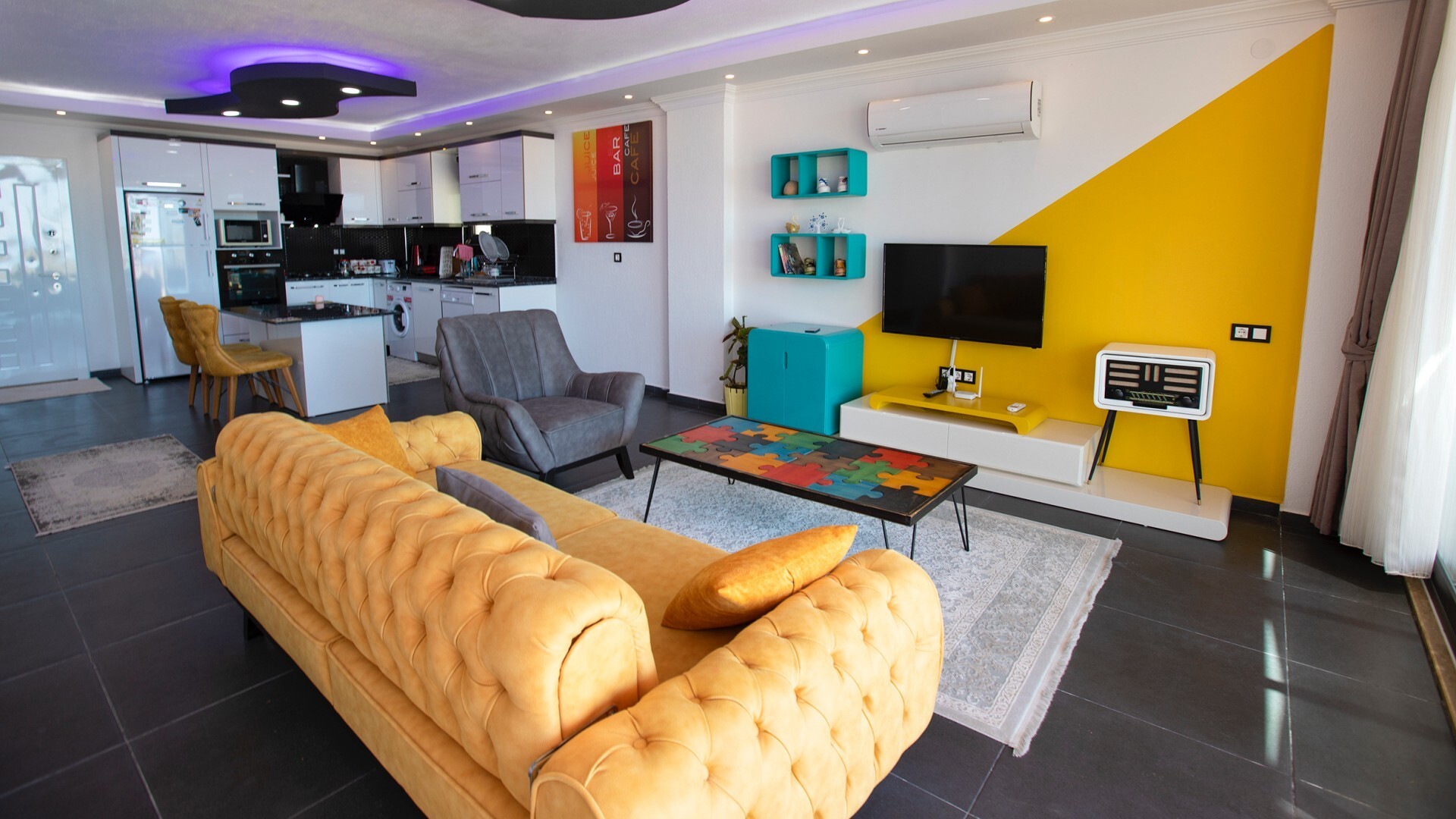 VBK70327 Villa Booking