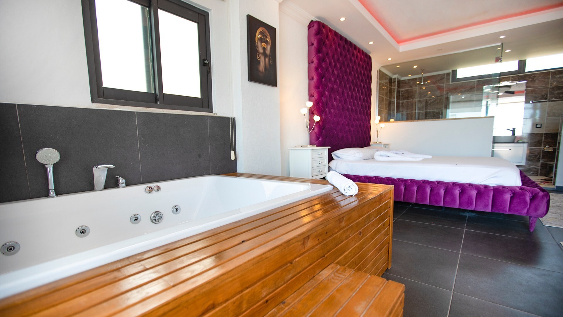 VBK70327 Villa Booking