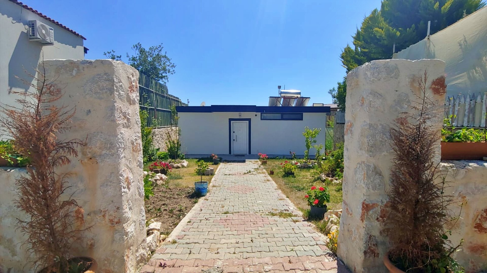 VBK70327 Villa Booking