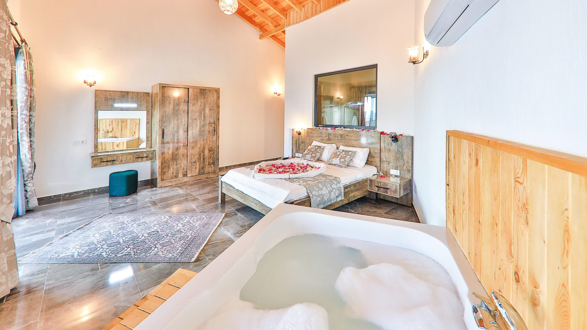 VBK74211 Villa Booking