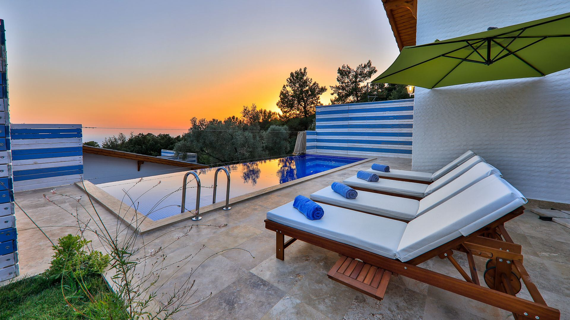 VBK95212 Villa Booking