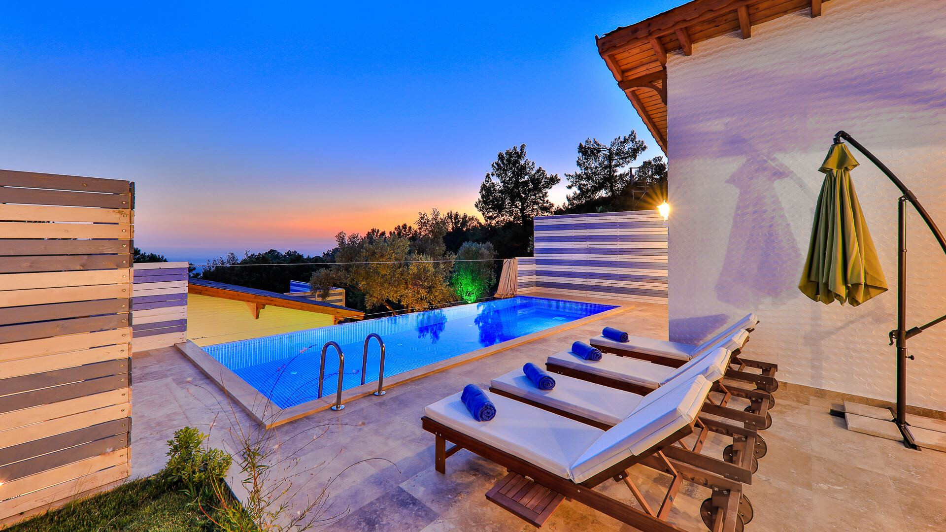 VBK95212 Villa Booking