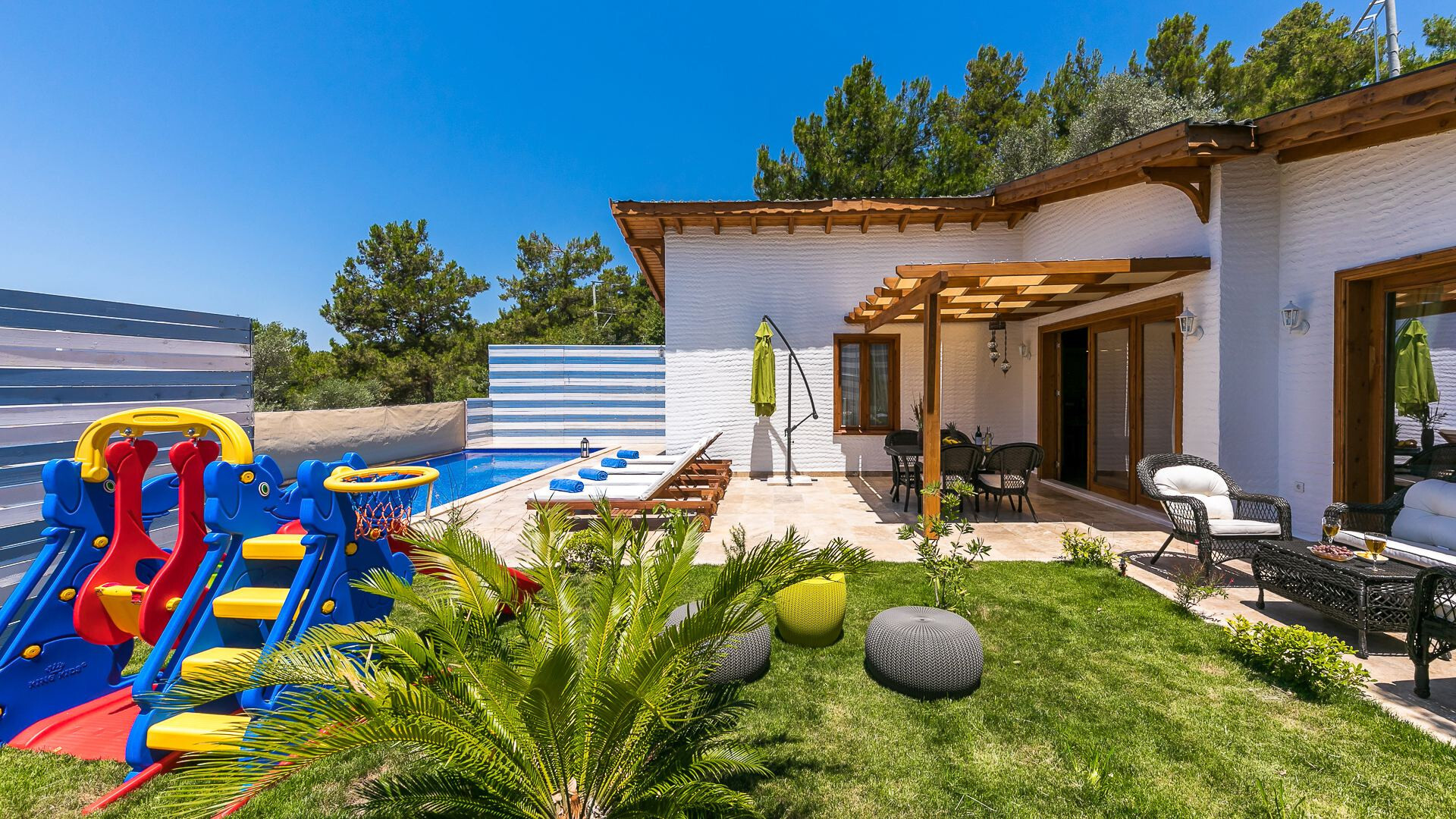 VBK95212 Villa Booking