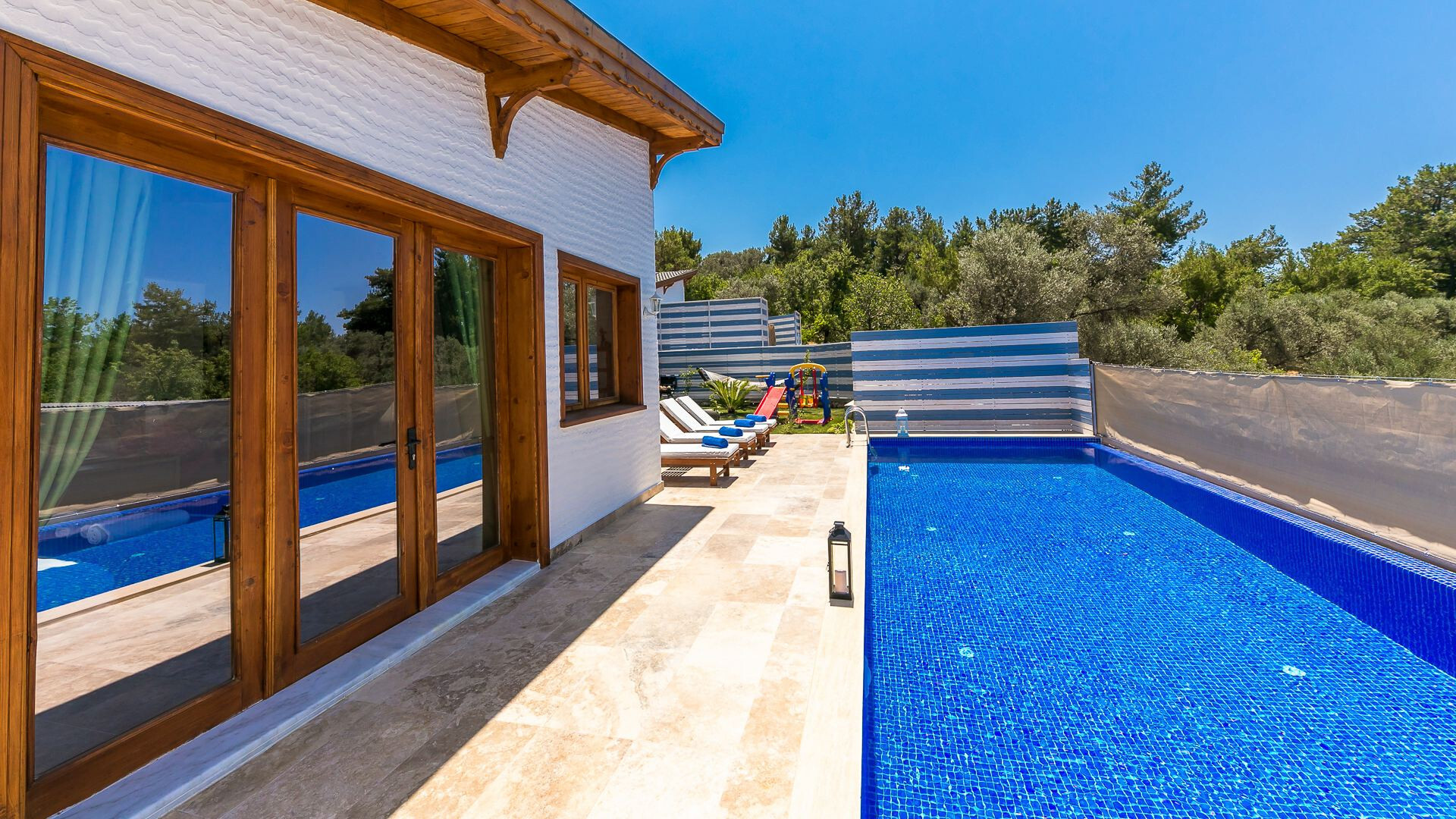 VBK95212 Villa Booking