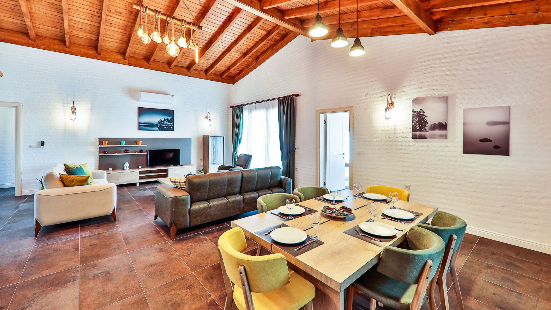 VBK95212 Villa Booking