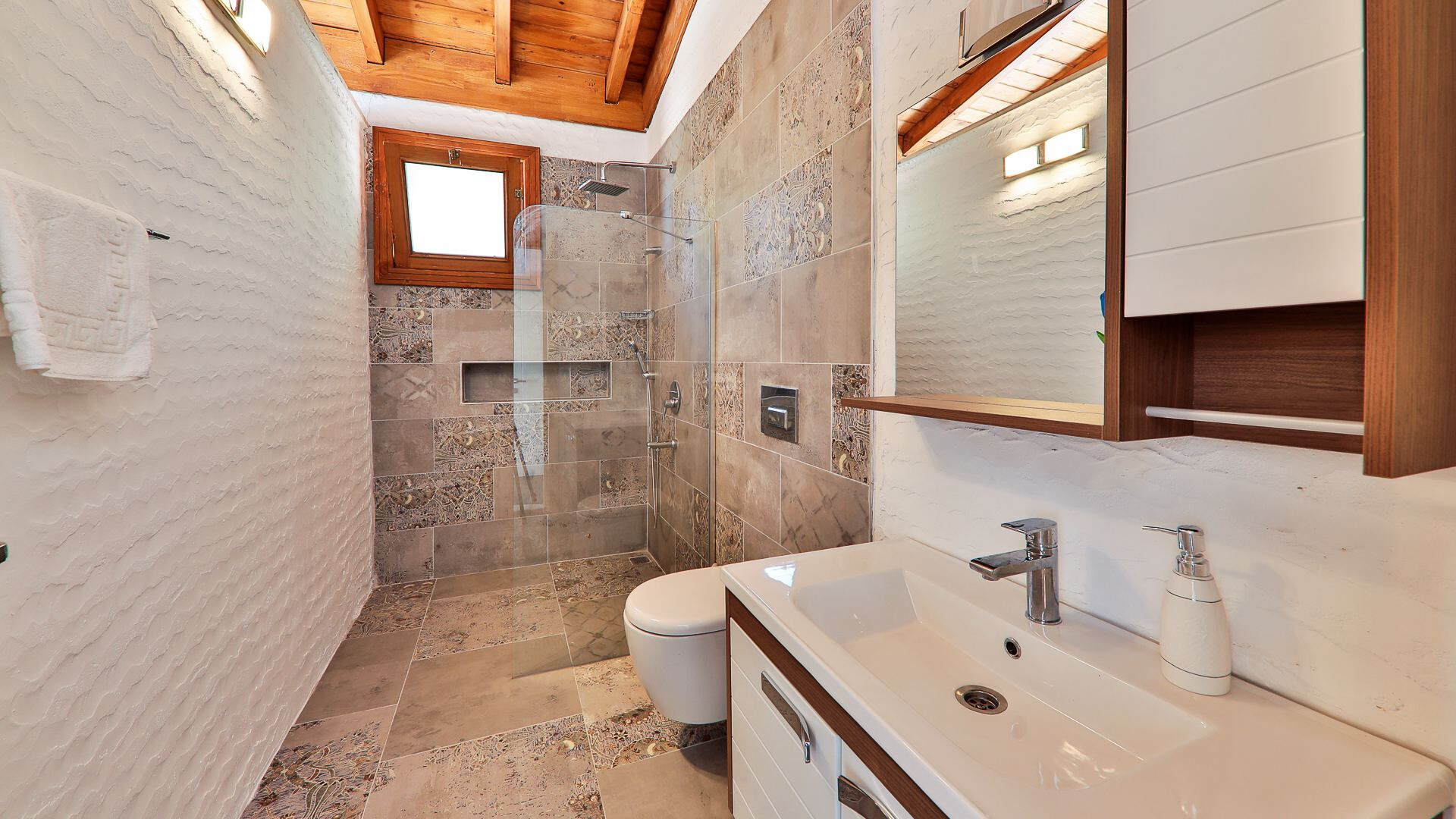 VBK95212 Villa Booking