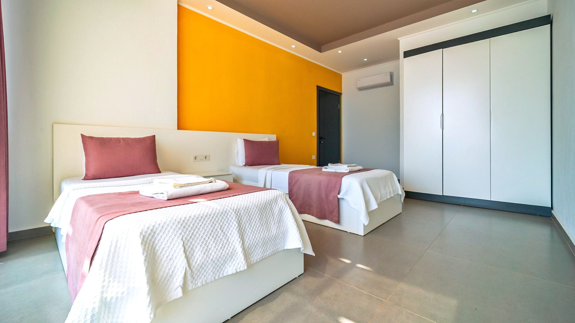 VBK95062 Villa Booking