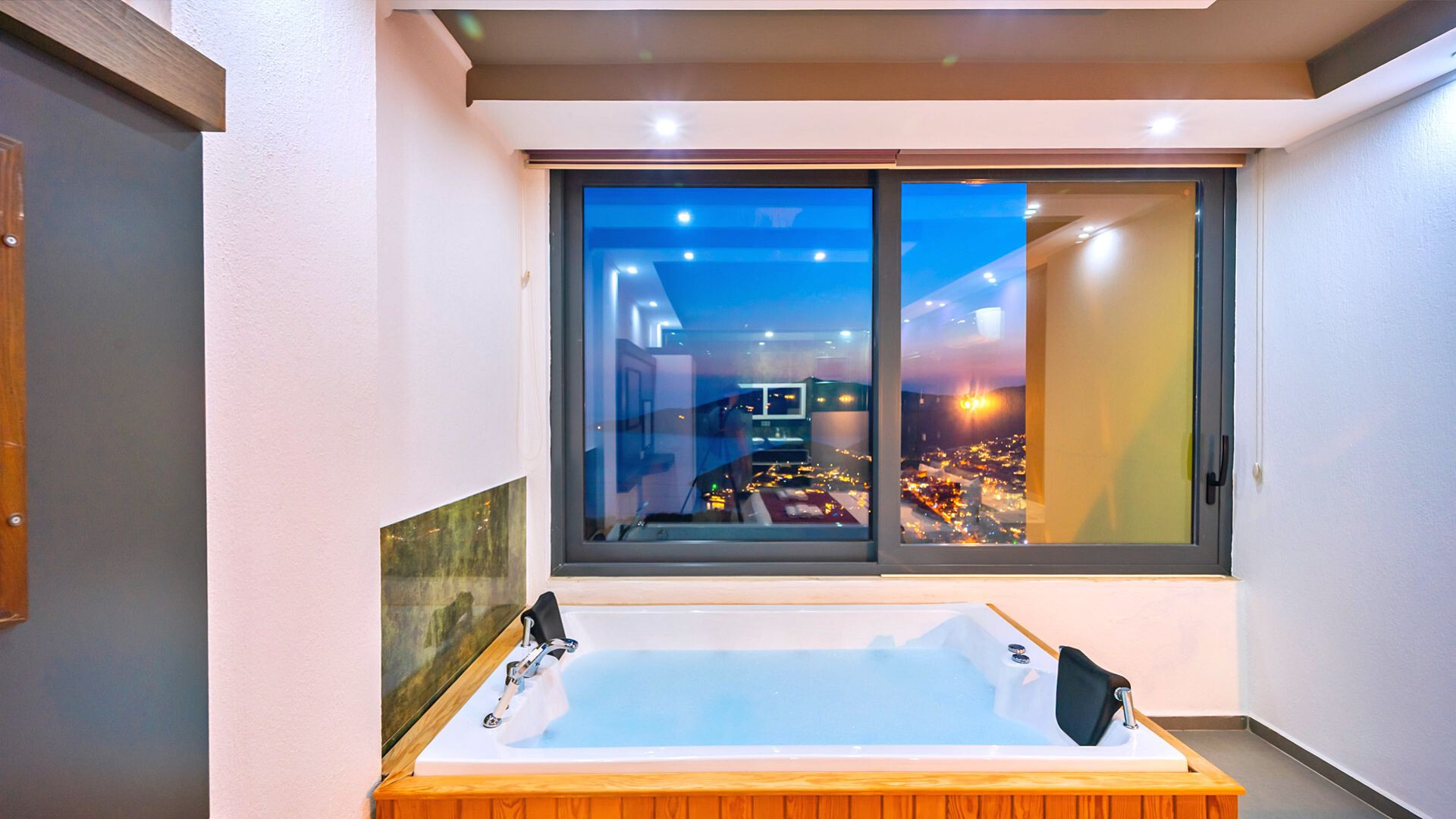 VBK95062 Villa Booking