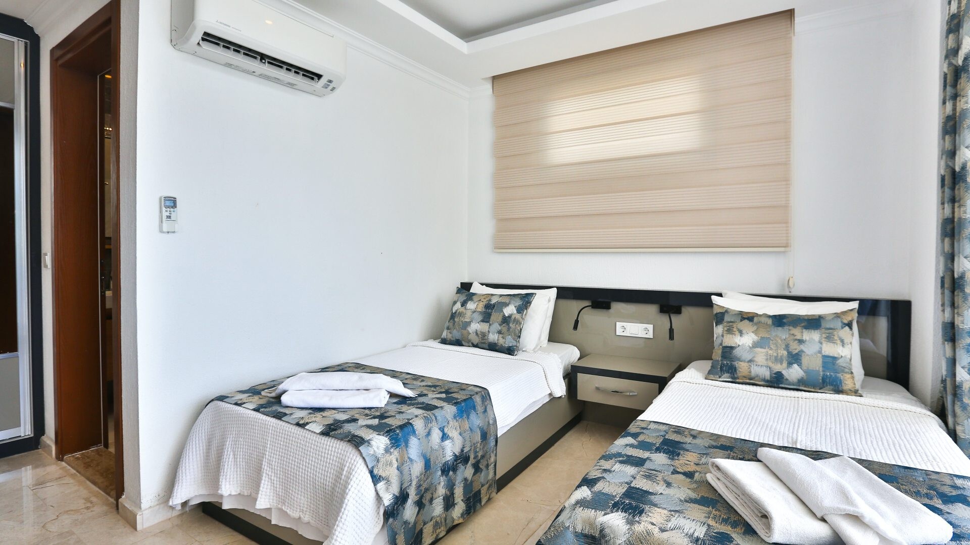 VBK30252 Villa Booking