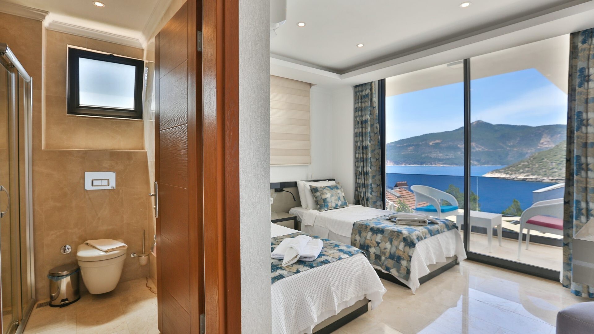 VBK30252 Villa Booking