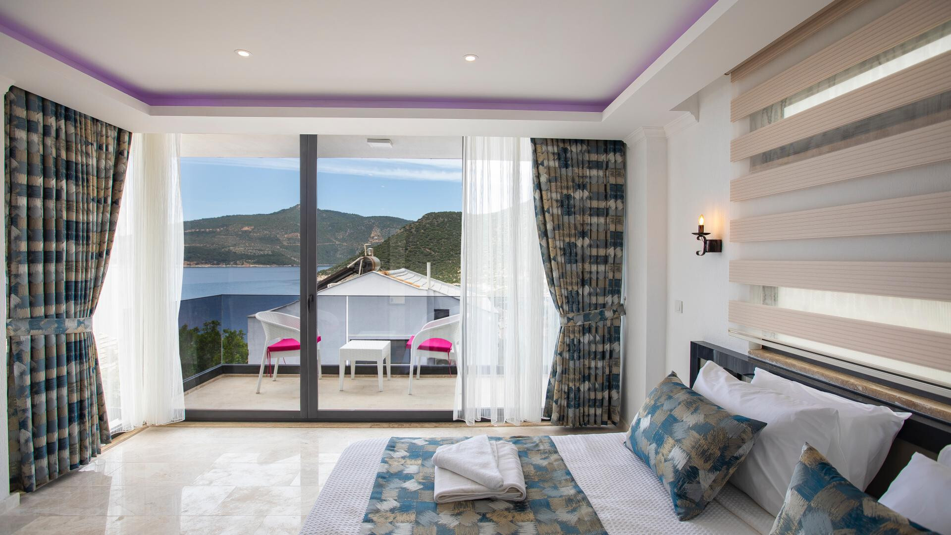 VBK30252 Villa Booking