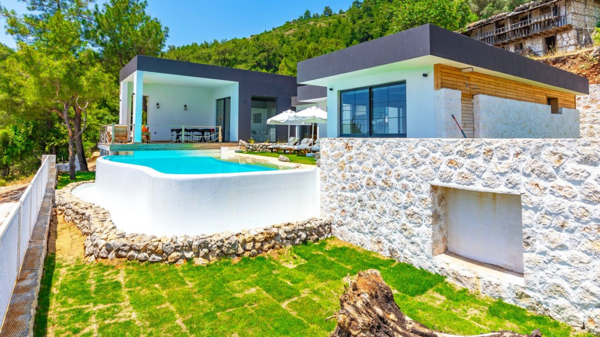 VBK91142 Villa Booking