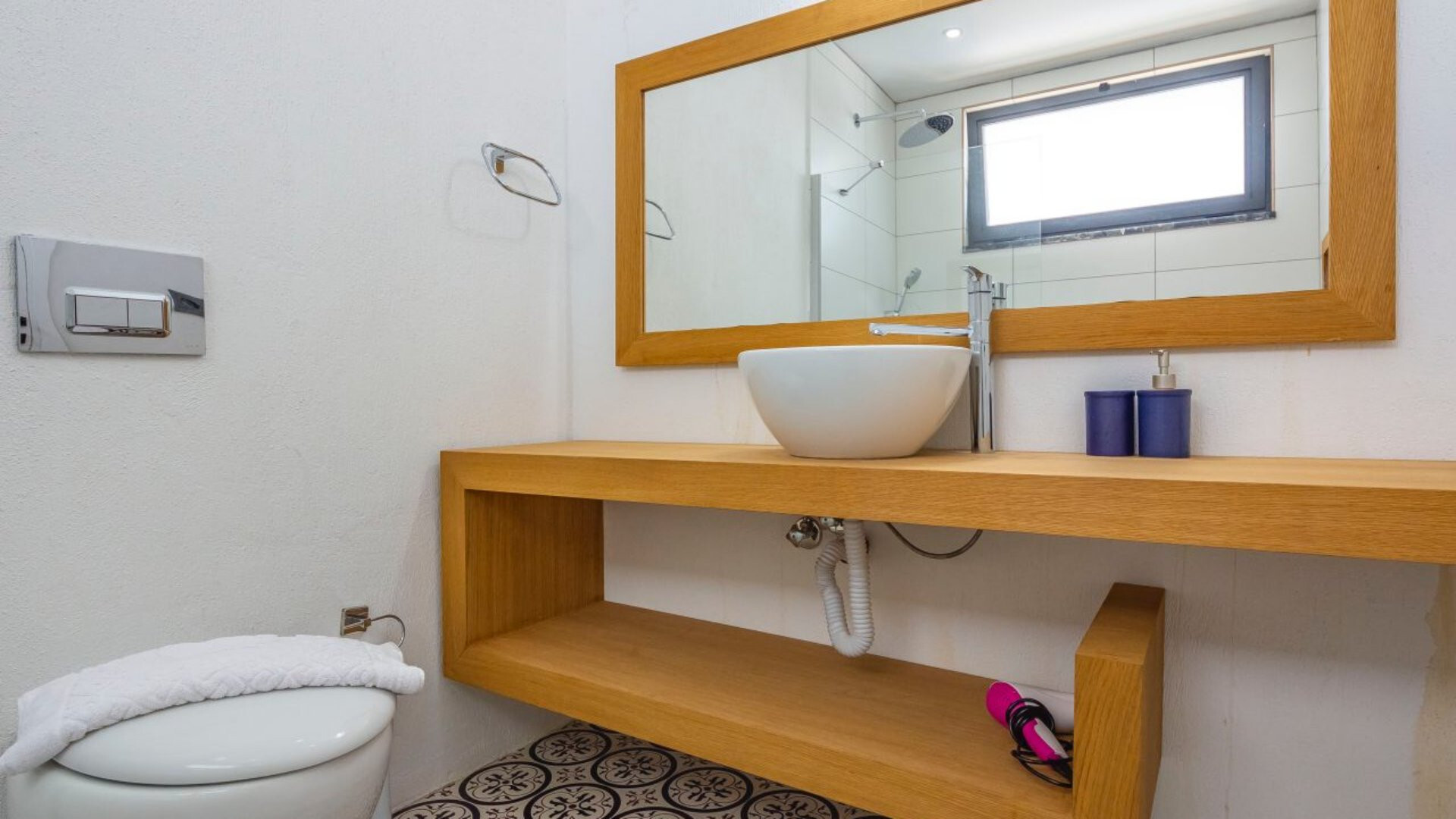 VBK91142 Villa Booking