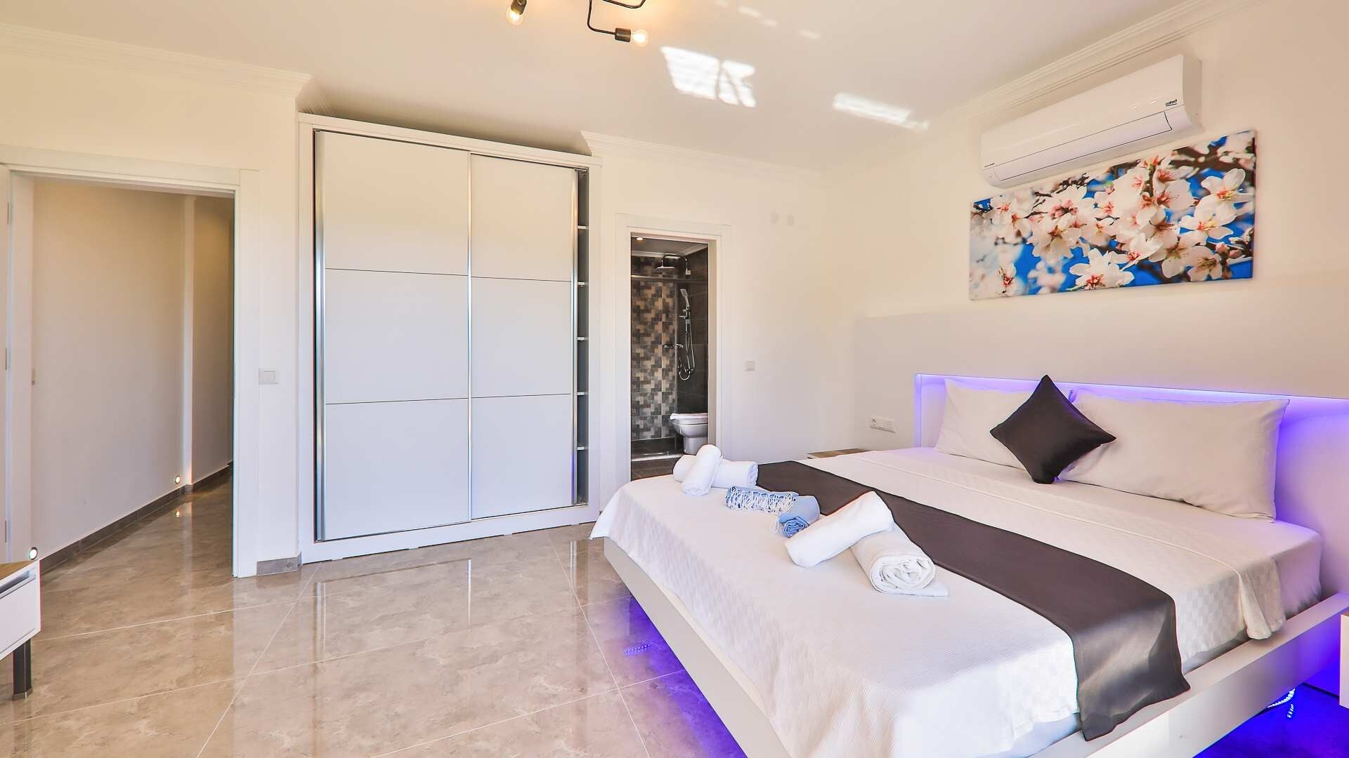 VBK67255 Villa Booking