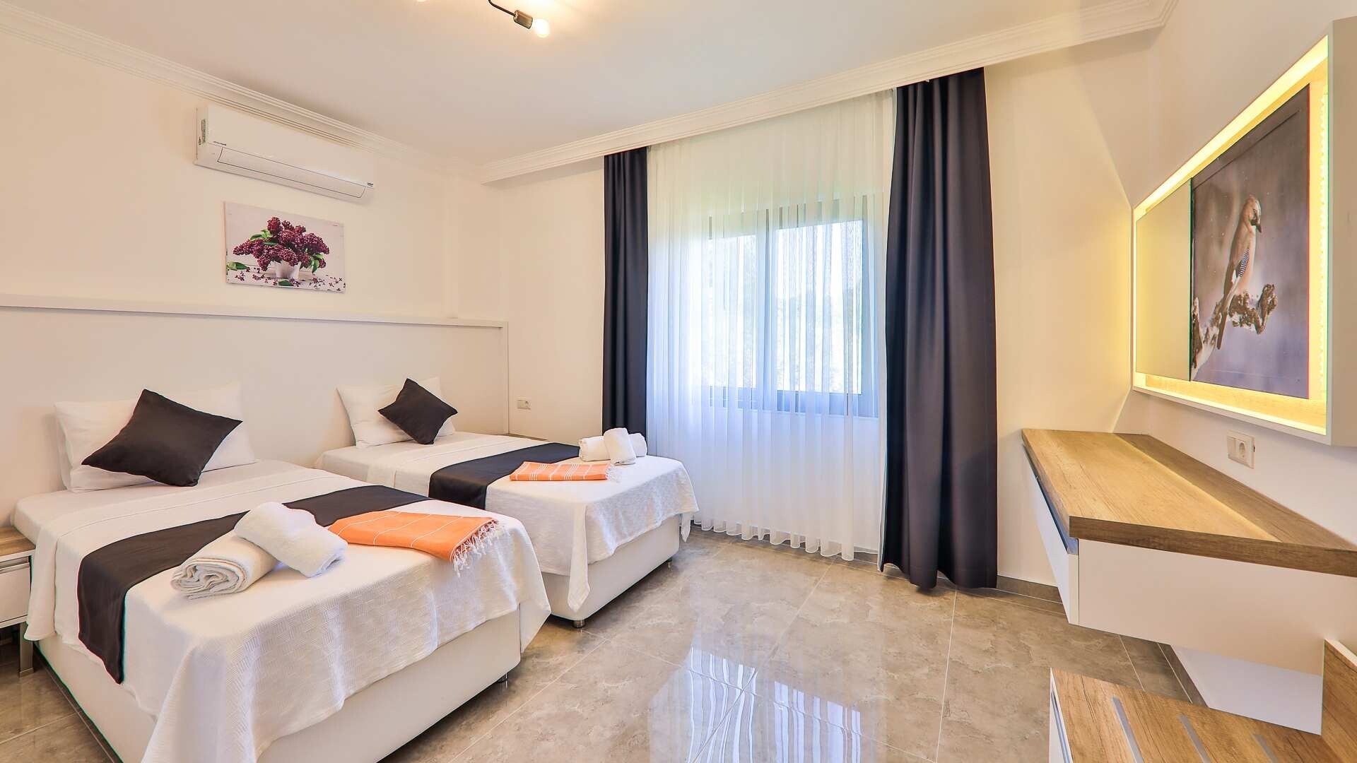 VBK67255 Villa Booking