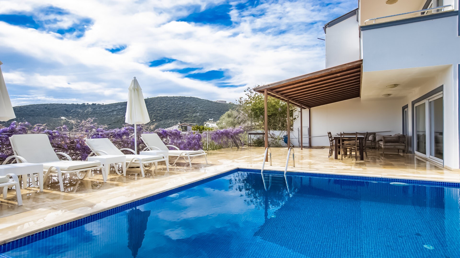 VBK18070 Villa Booking