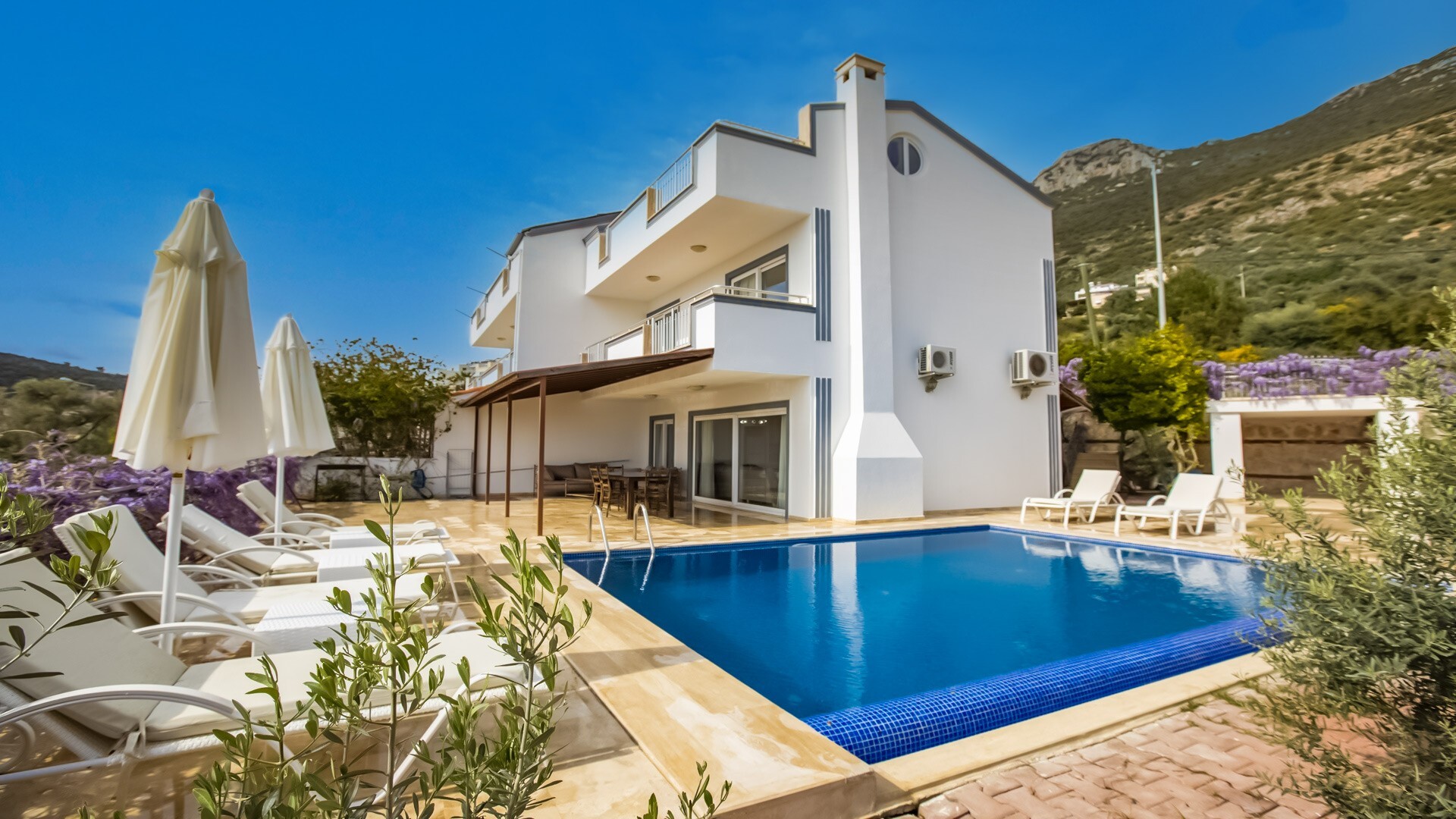 VBK18070 Villa Booking