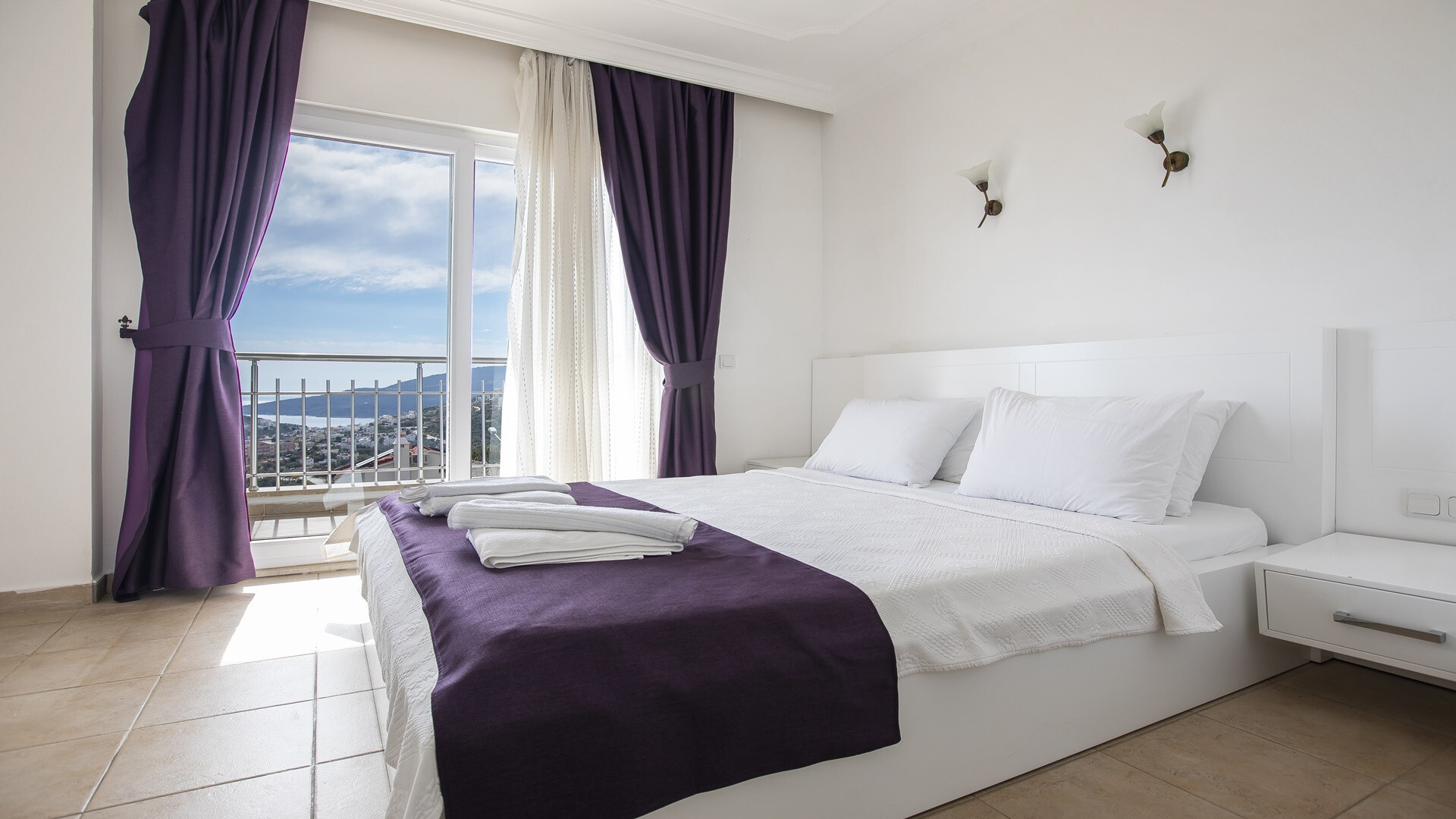 VBK18070 Villa Booking