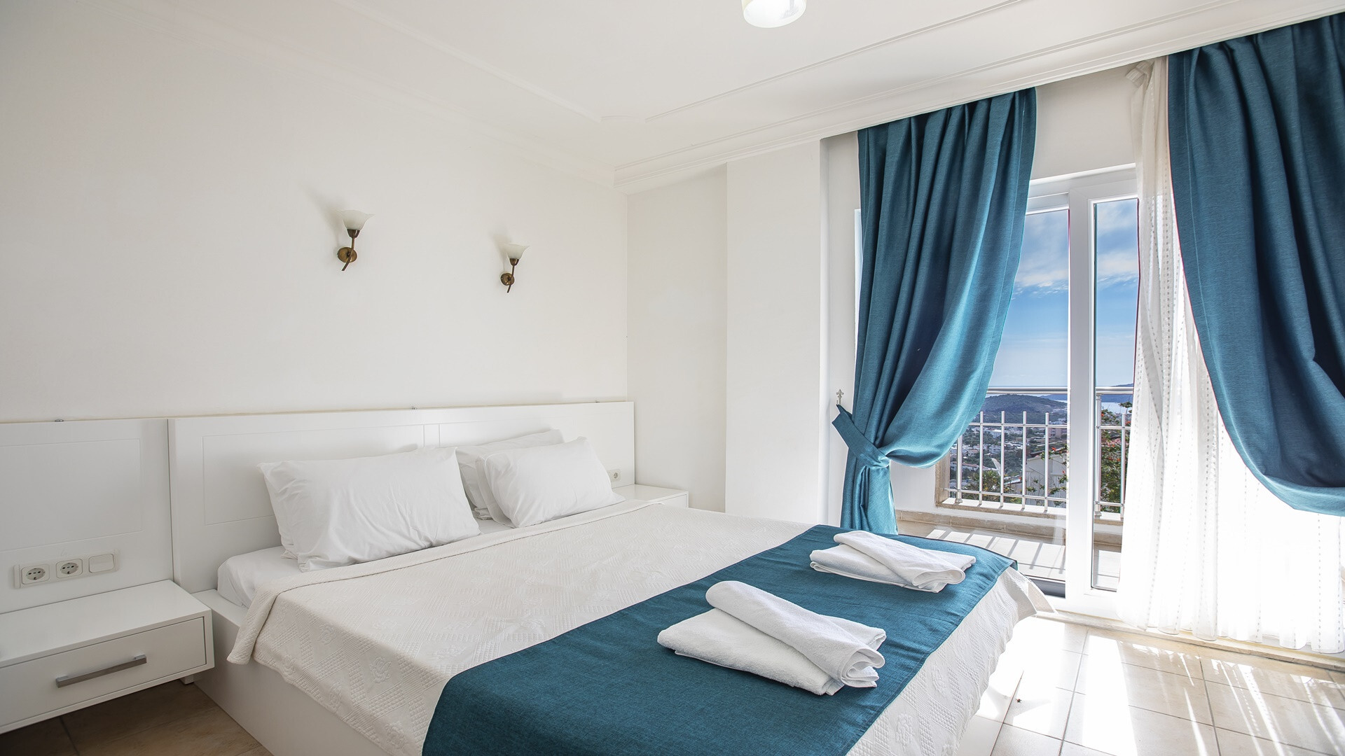 VBK18070 Villa Booking