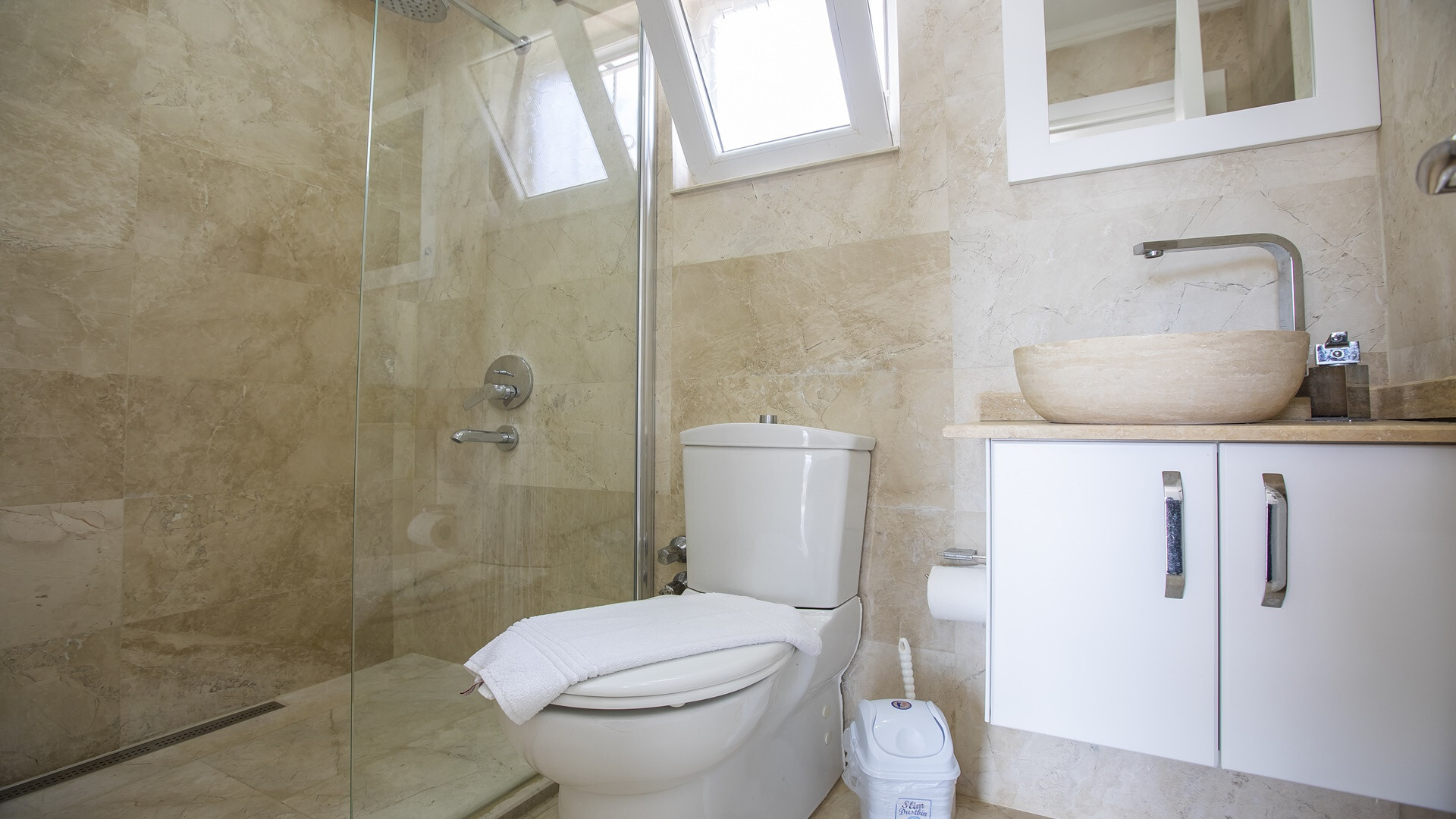 VBK18070 Villa Booking