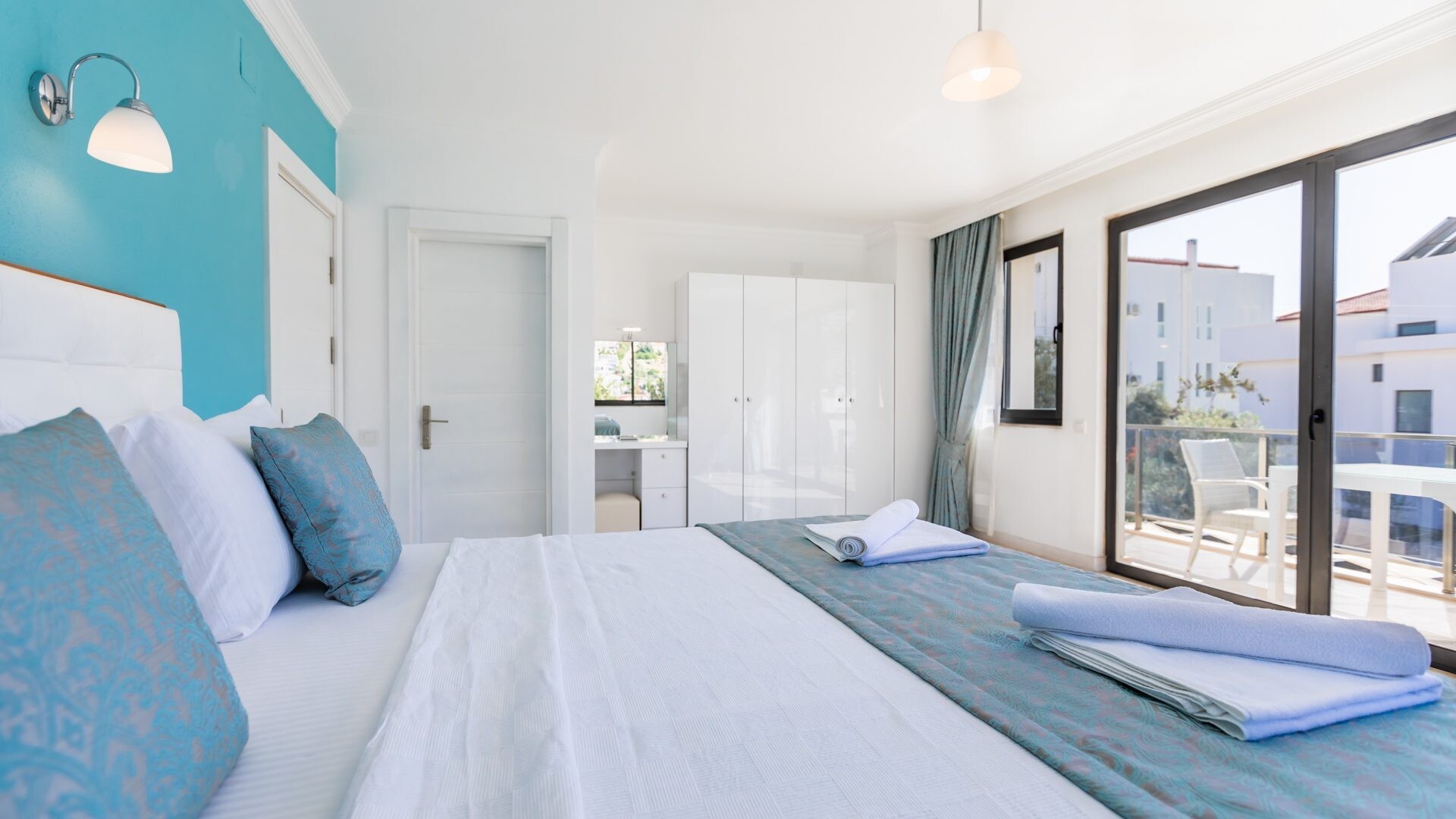 VBK43136 Villa Booking