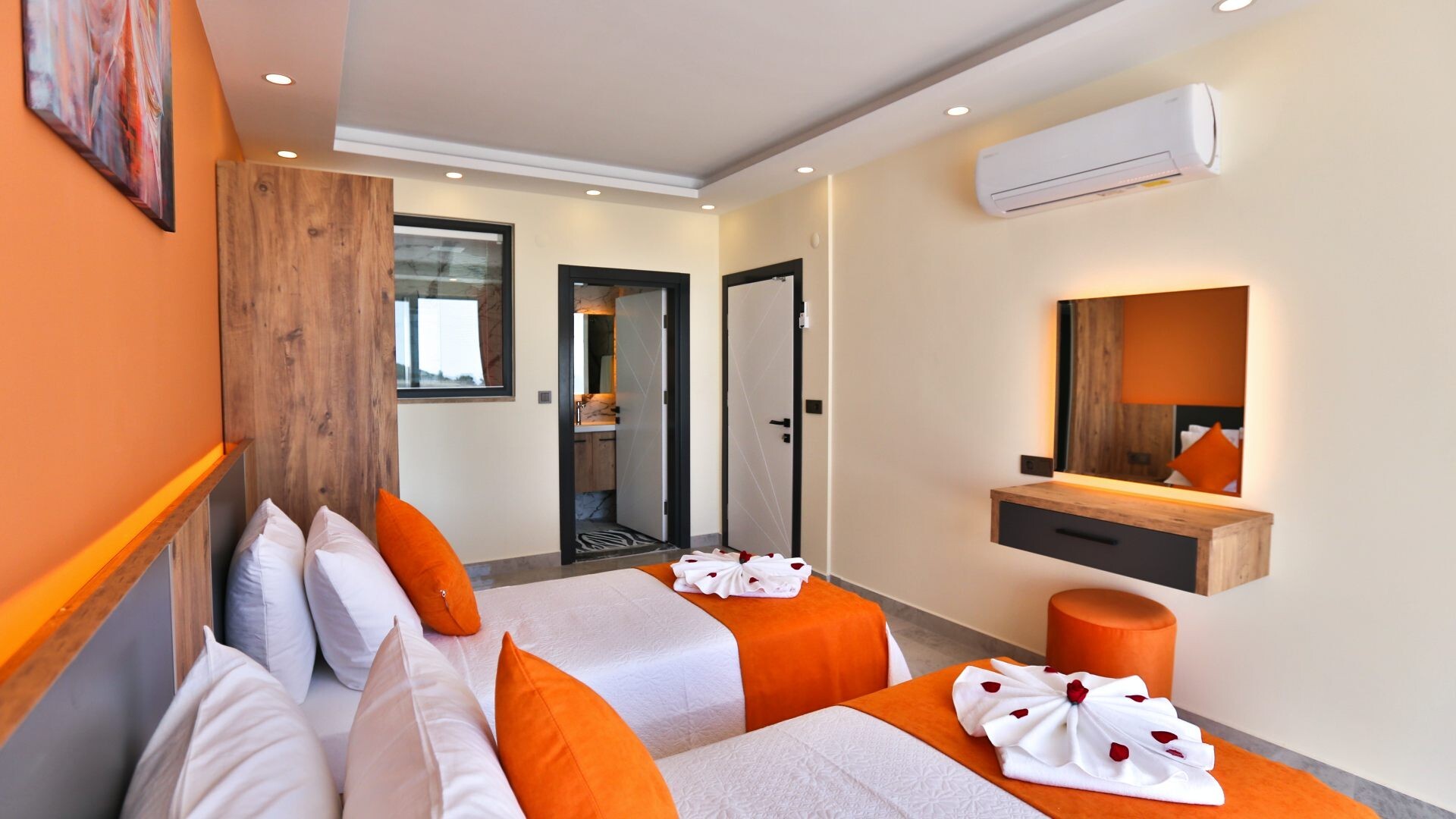 VBK65550 Villa Booking