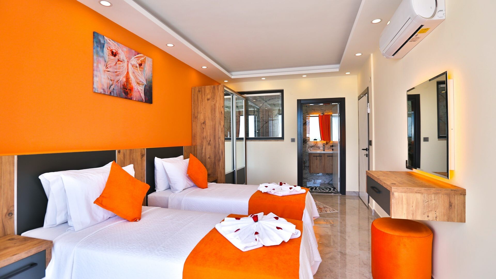 VBK65550 Villa Booking