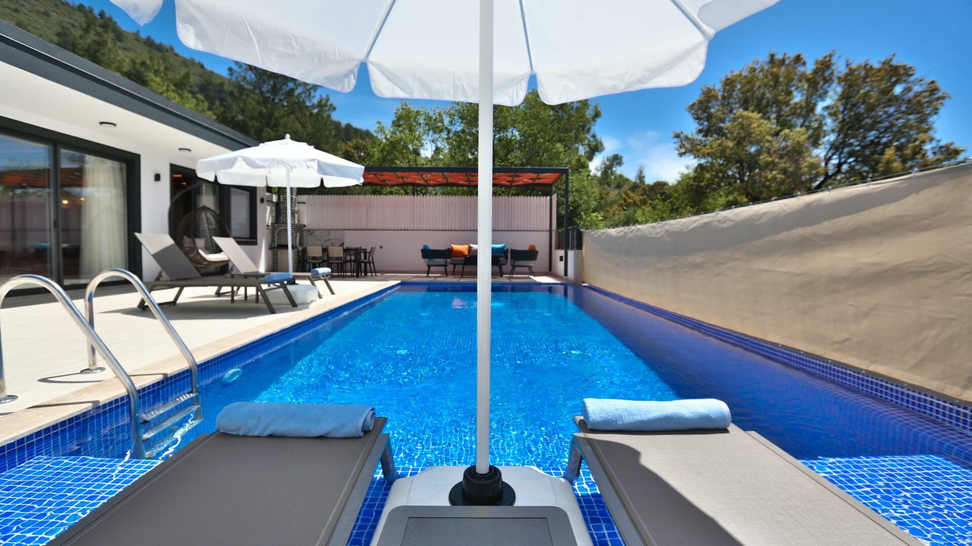 VBK65550 Villa Booking